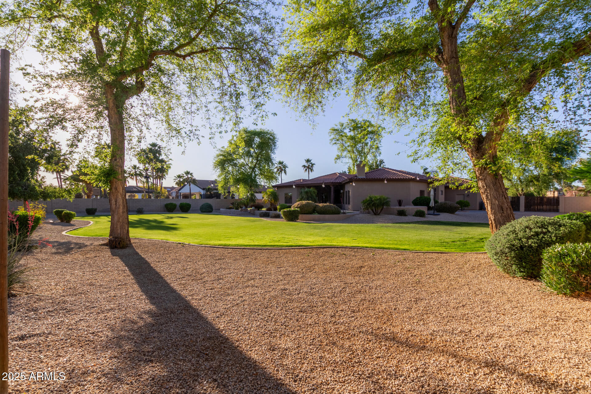 2641 E BIRCHWOOD Place