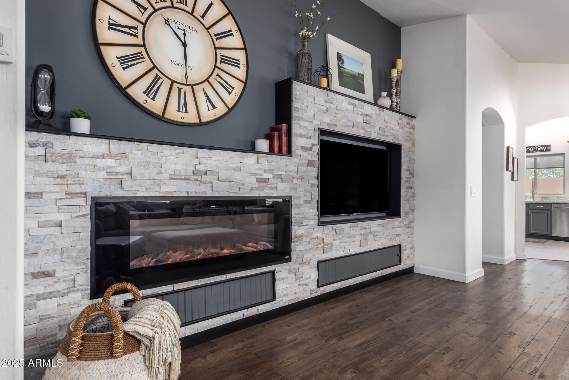 38662 N LA GRANGE Lane