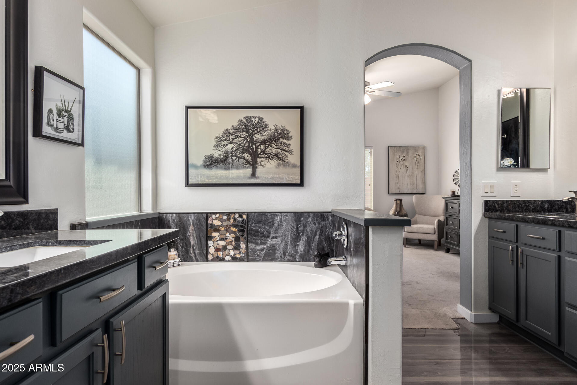 38662 N LA GRANGE Lane