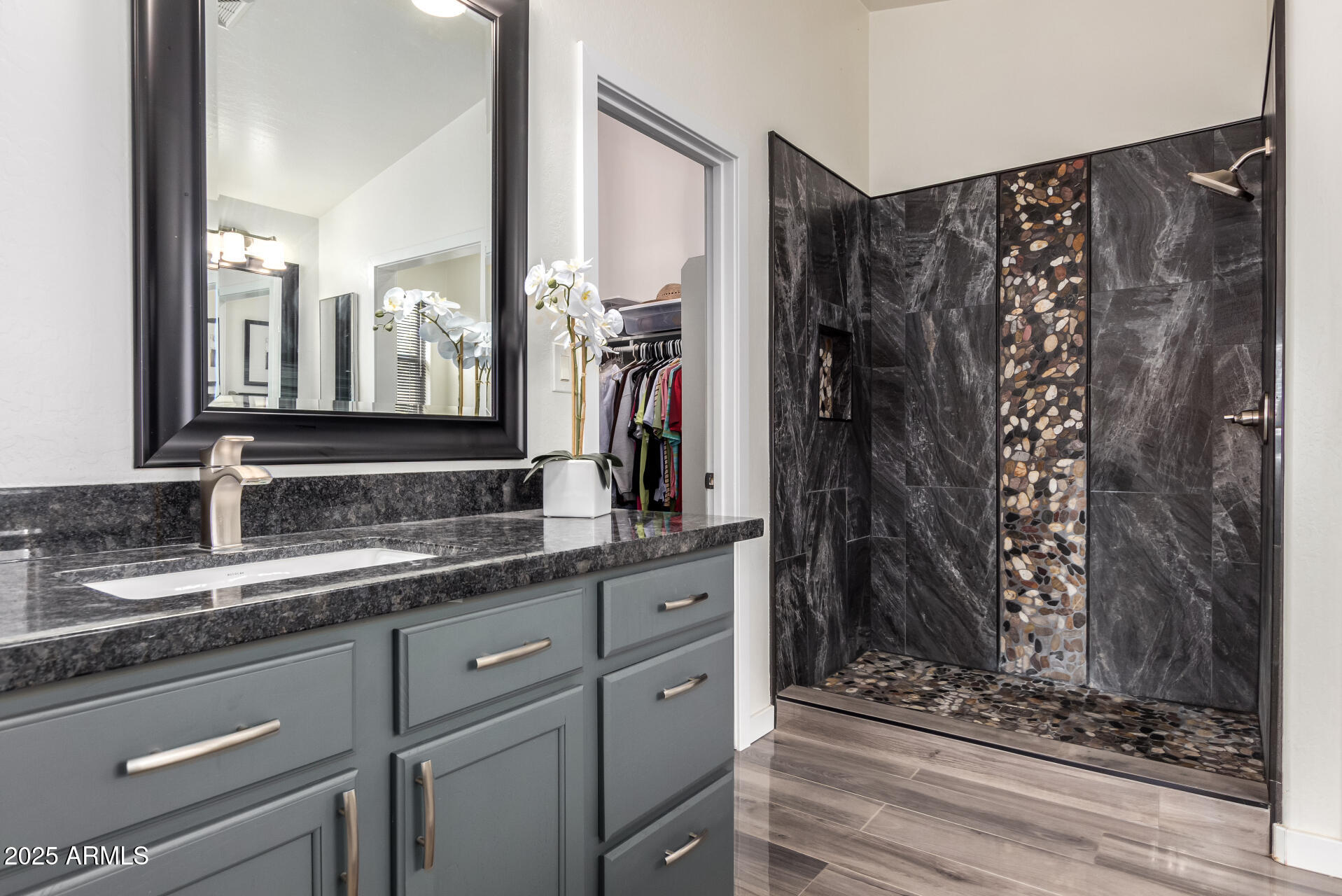 38662 N LA GRANGE Lane