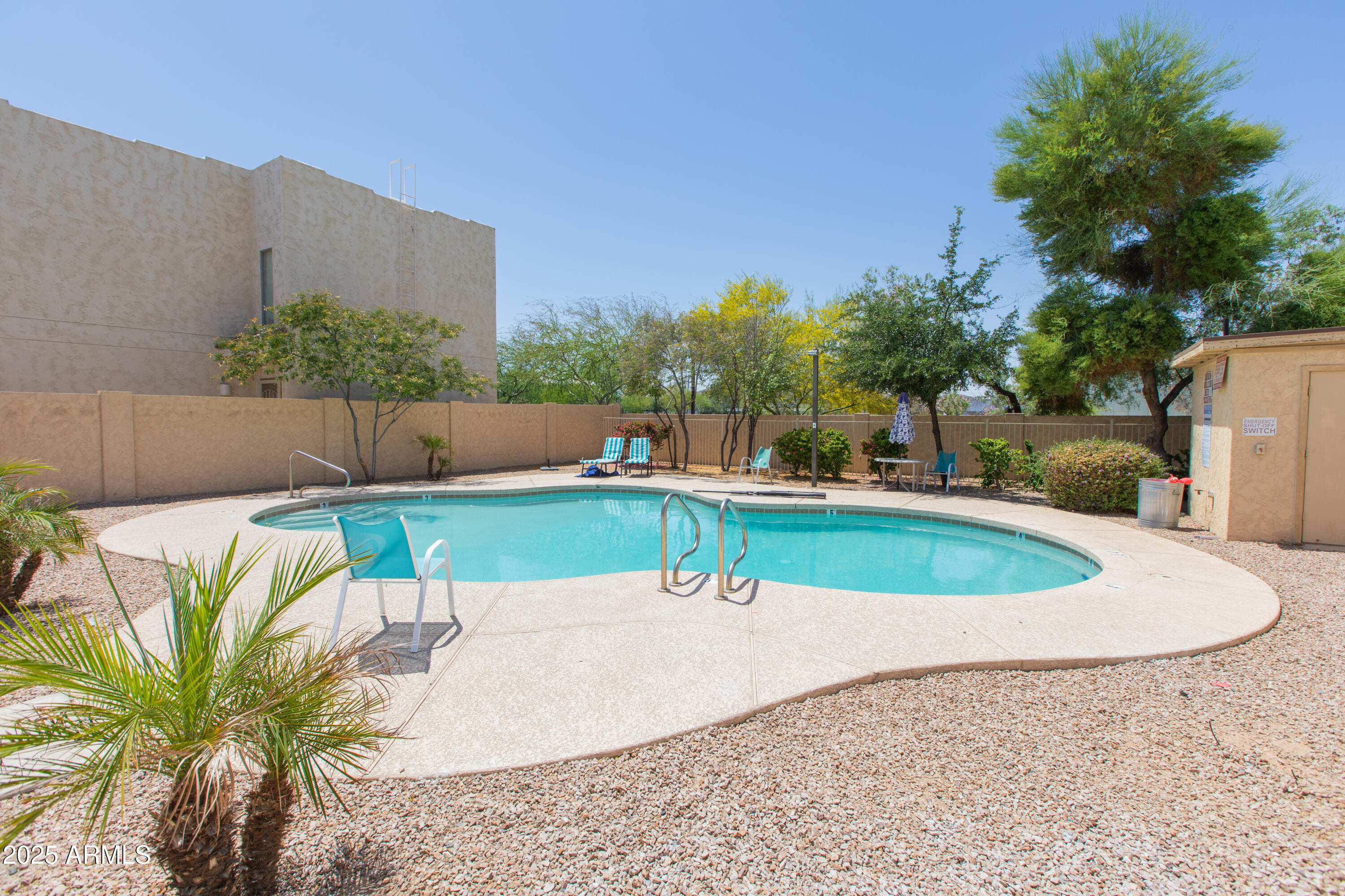 15818 N 25TH Street, 124