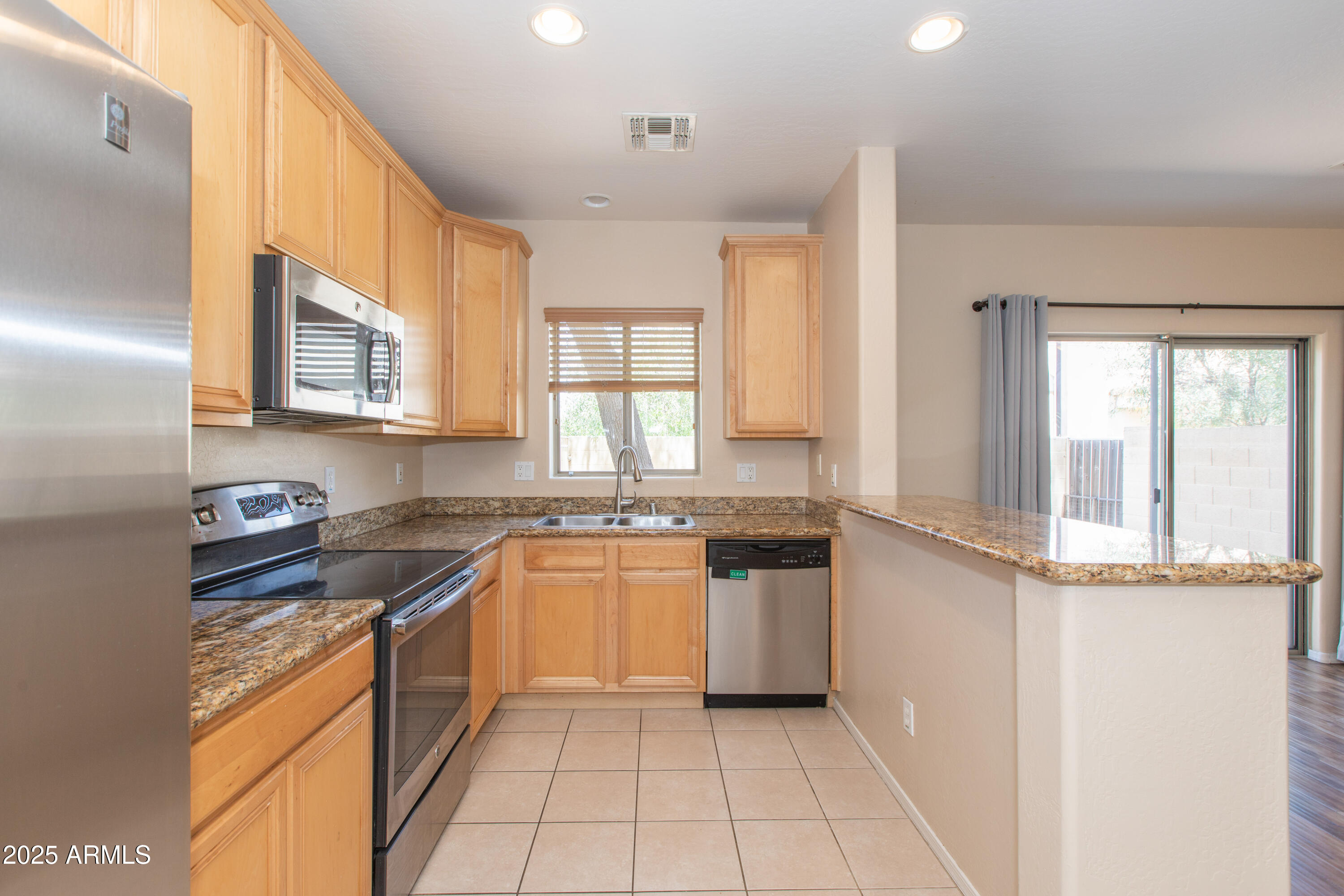 15818 N 25TH Street, 124