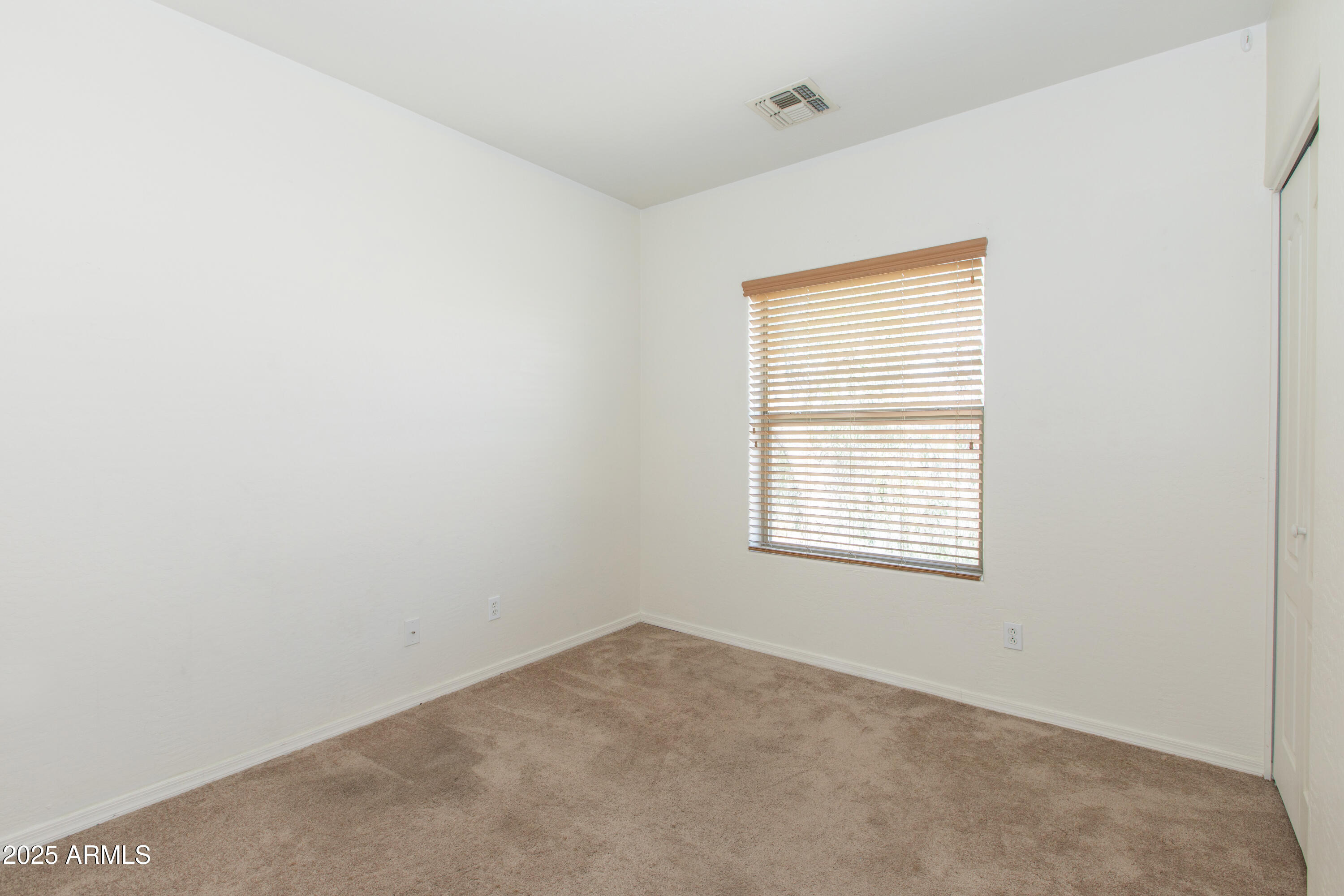 15818 N 25TH Street, 124