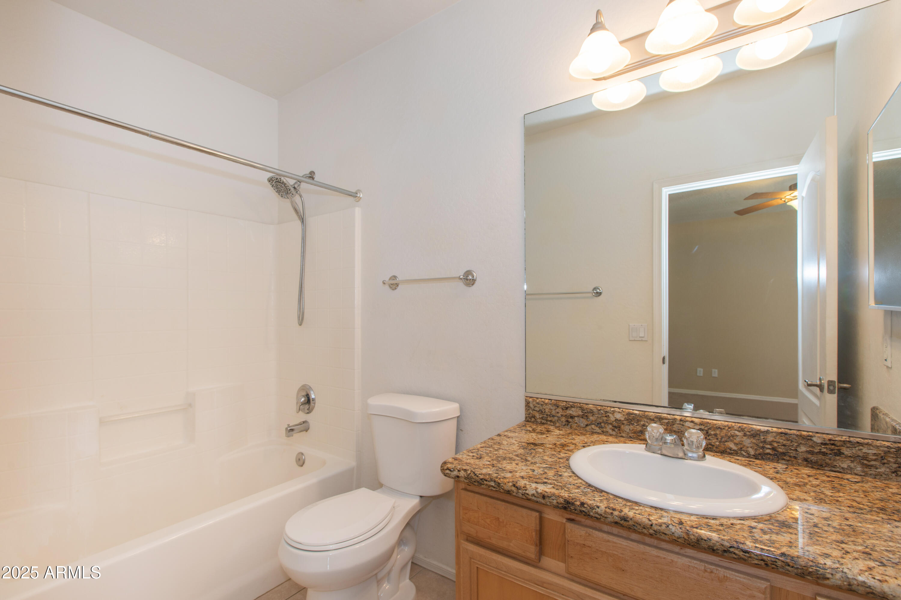 15818 N 25TH Street, 124