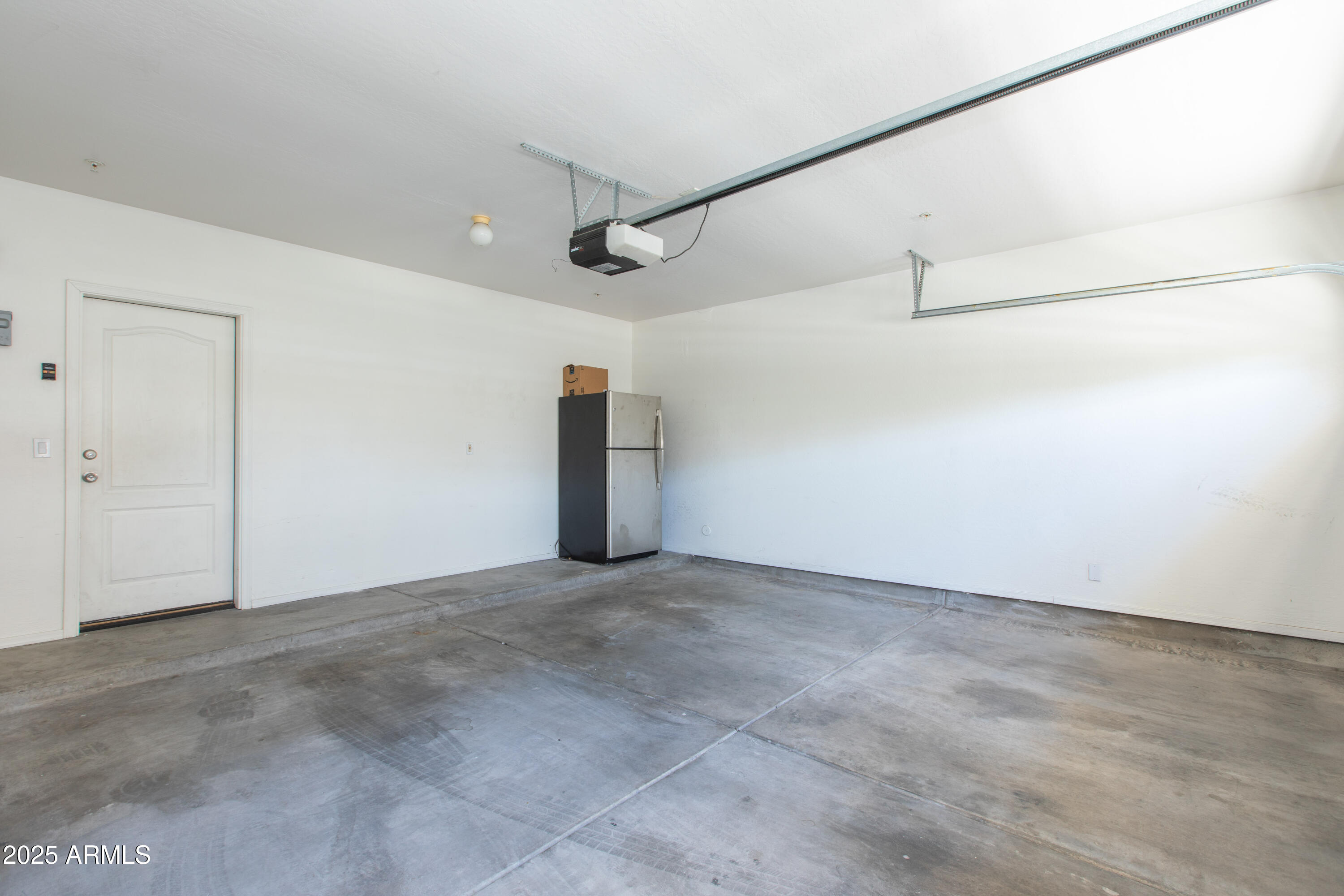 15818 N 25TH Street, 124
