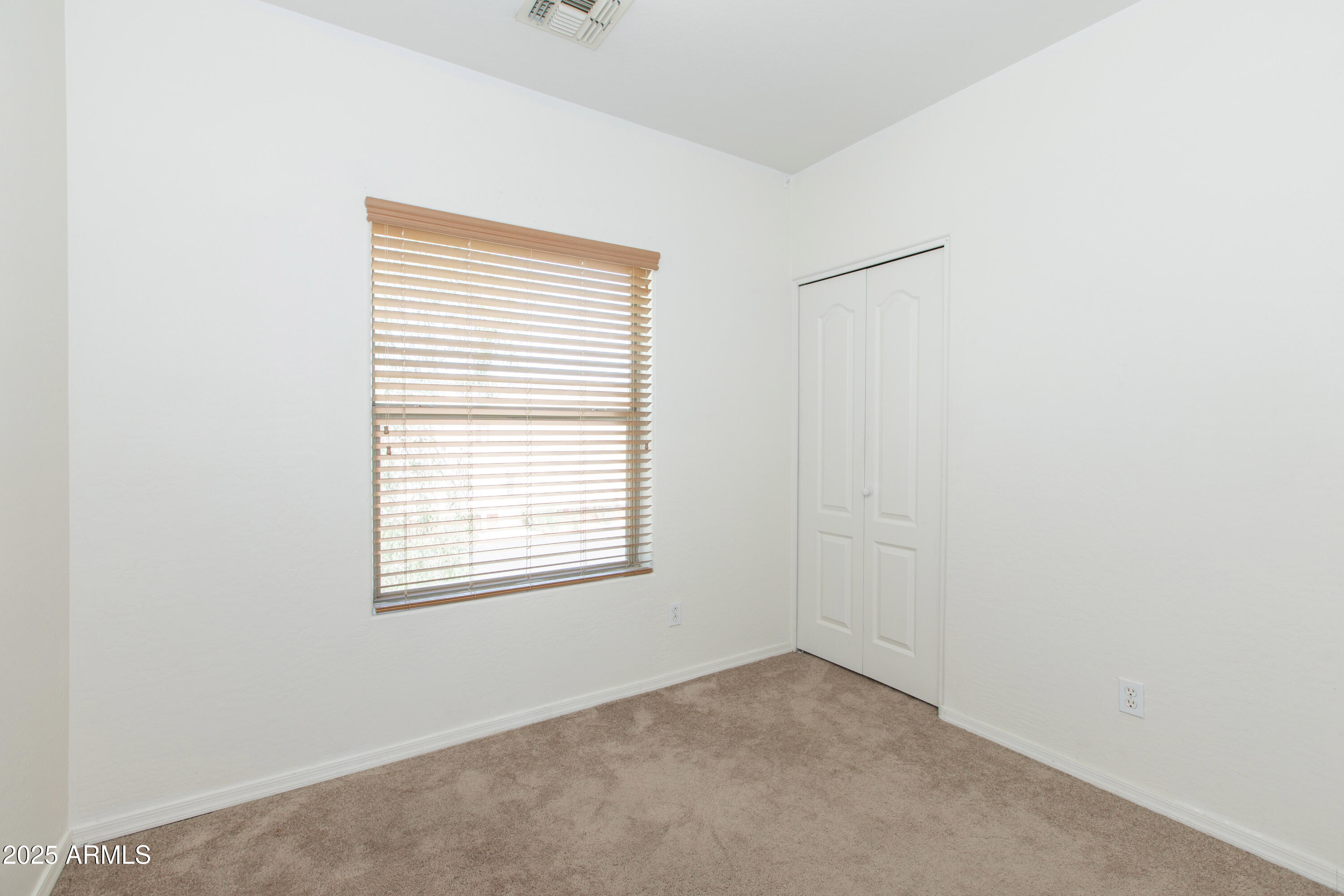 15818 N 25TH Street, 124