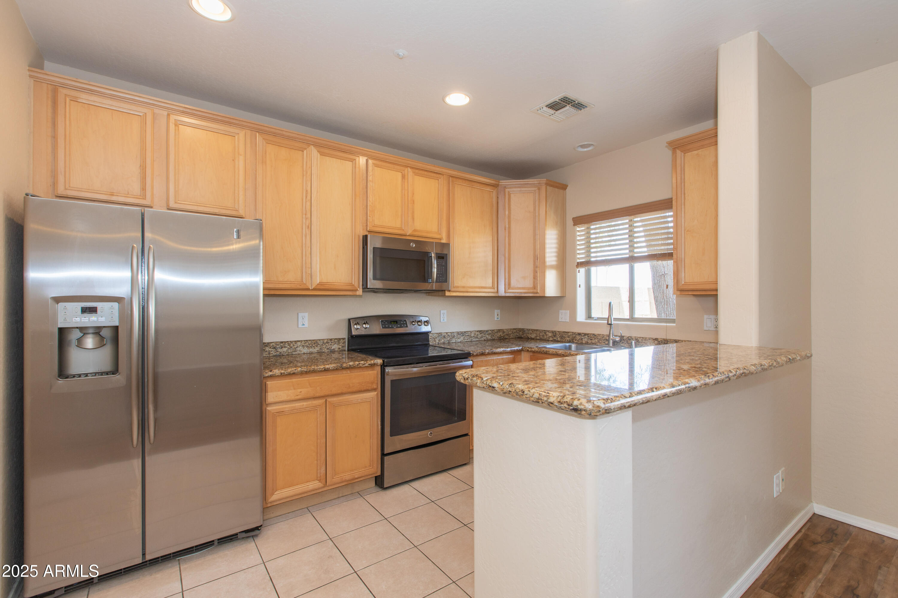 15818 N 25TH Street, 124