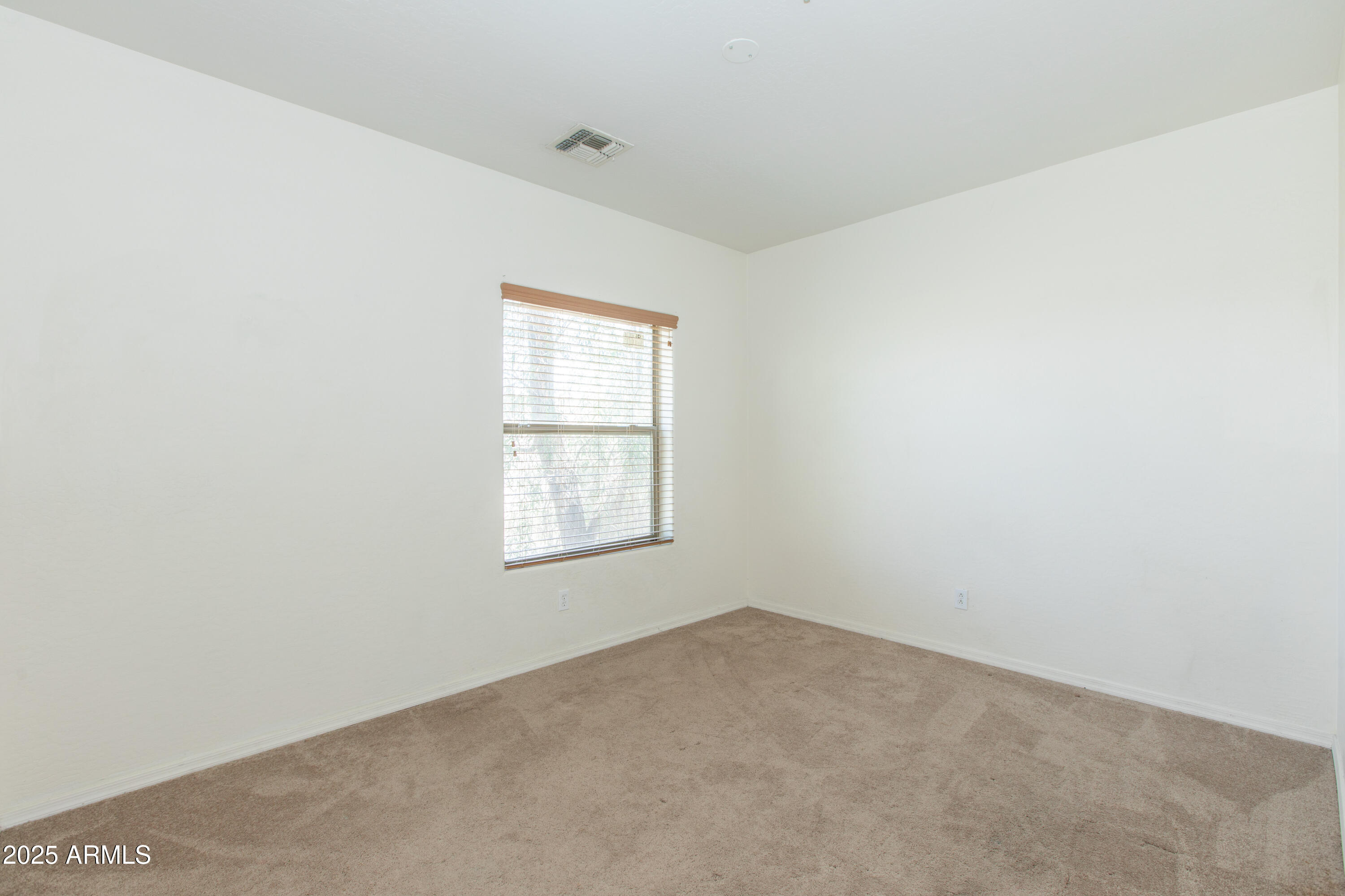 15818 N 25TH Street, 124