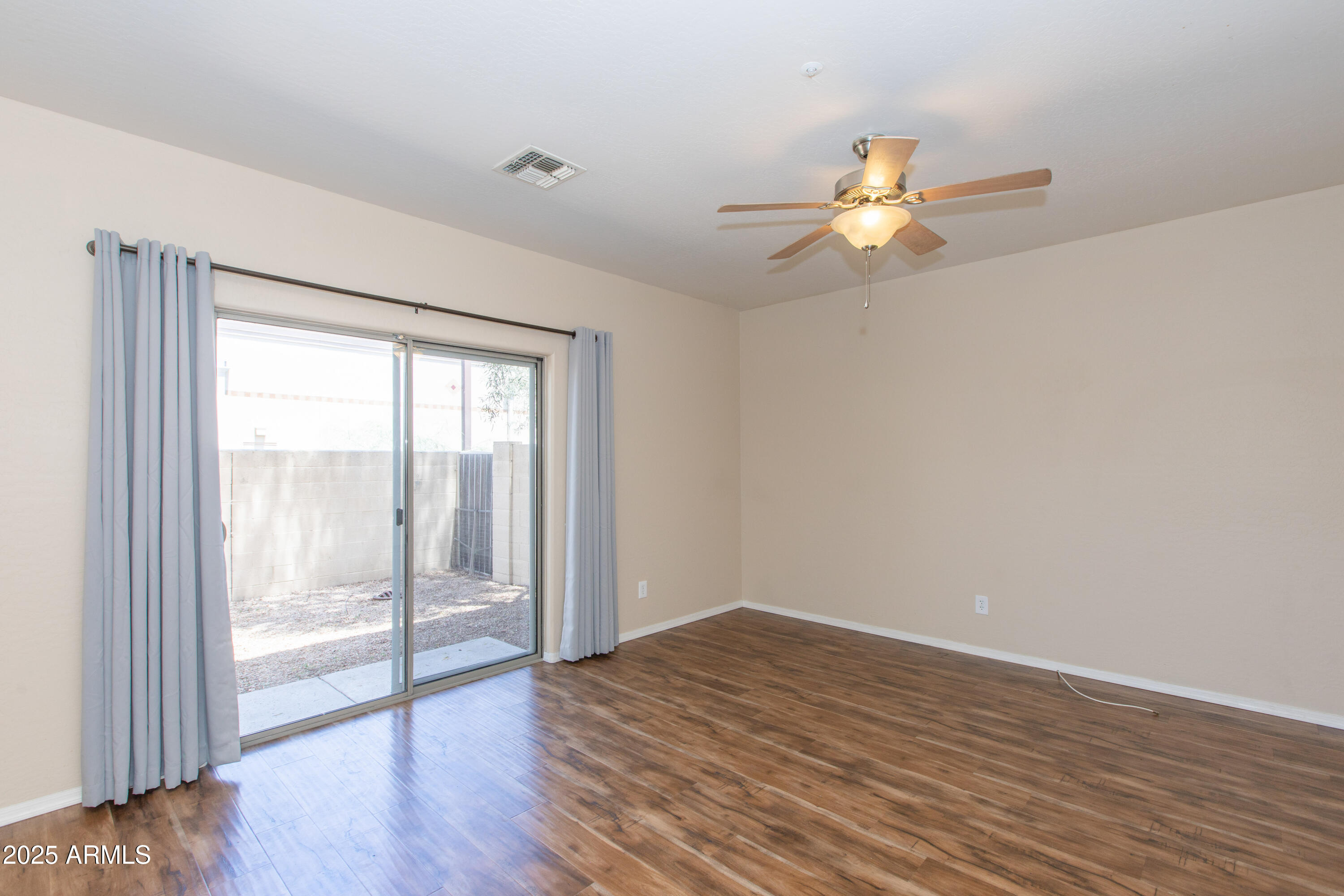 15818 N 25TH Street, 124