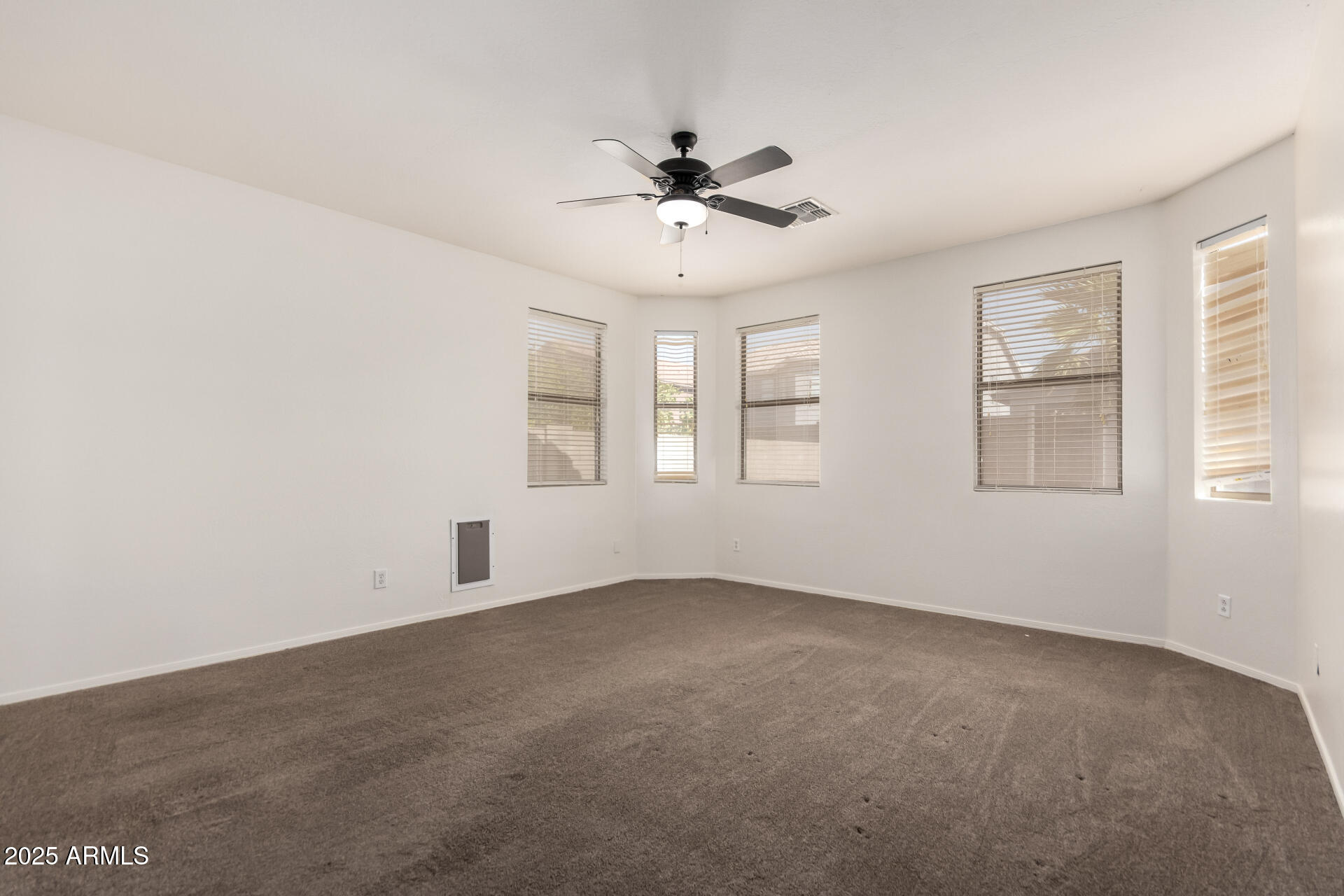 46185 W DUTCHMAN Drive