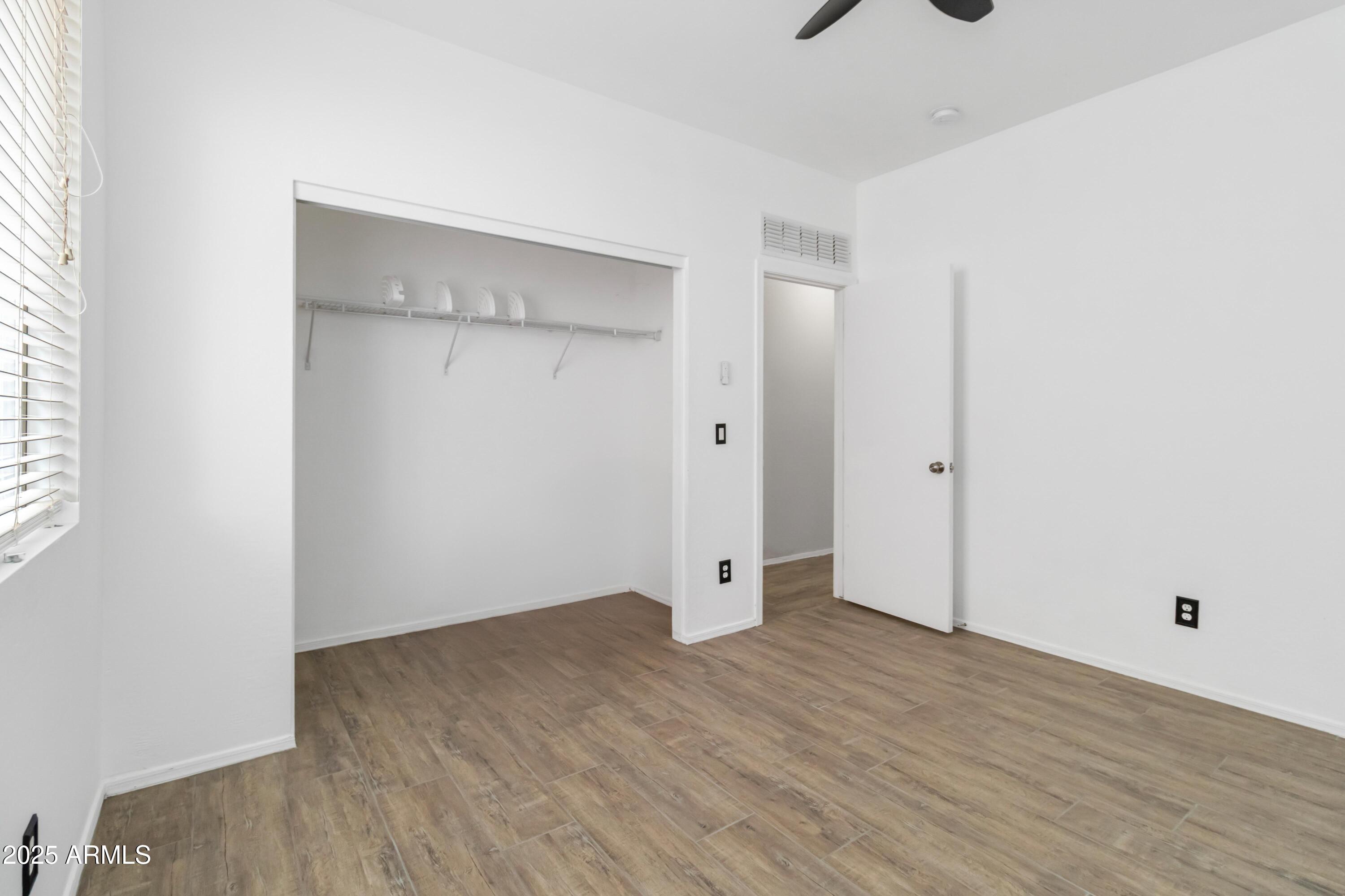 46185 W DUTCHMAN Drive