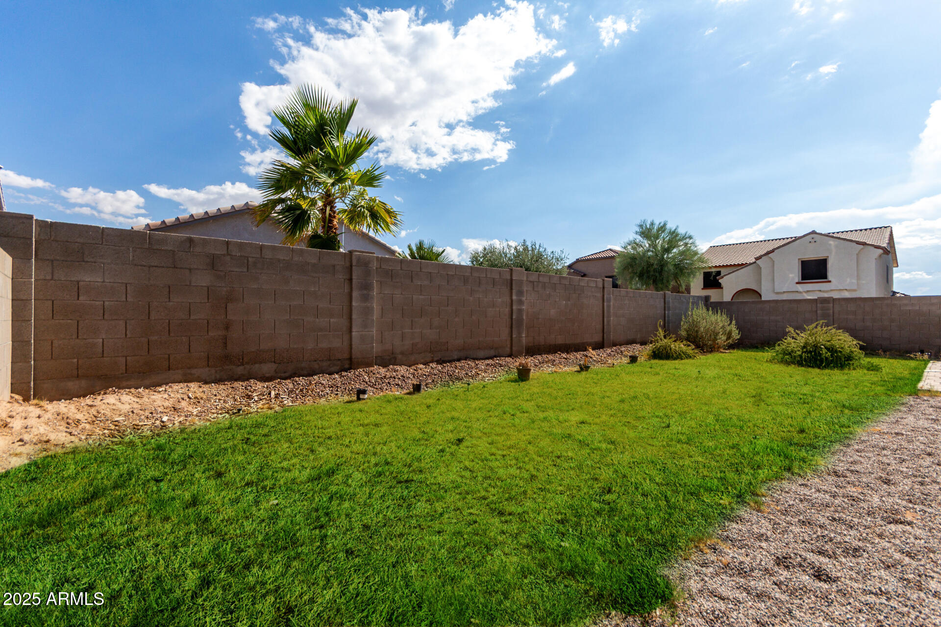 46185 W DUTCHMAN Drive