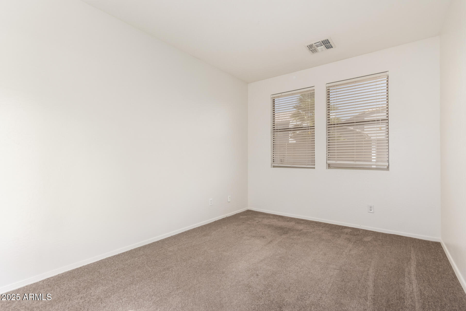 46185 W DUTCHMAN Drive