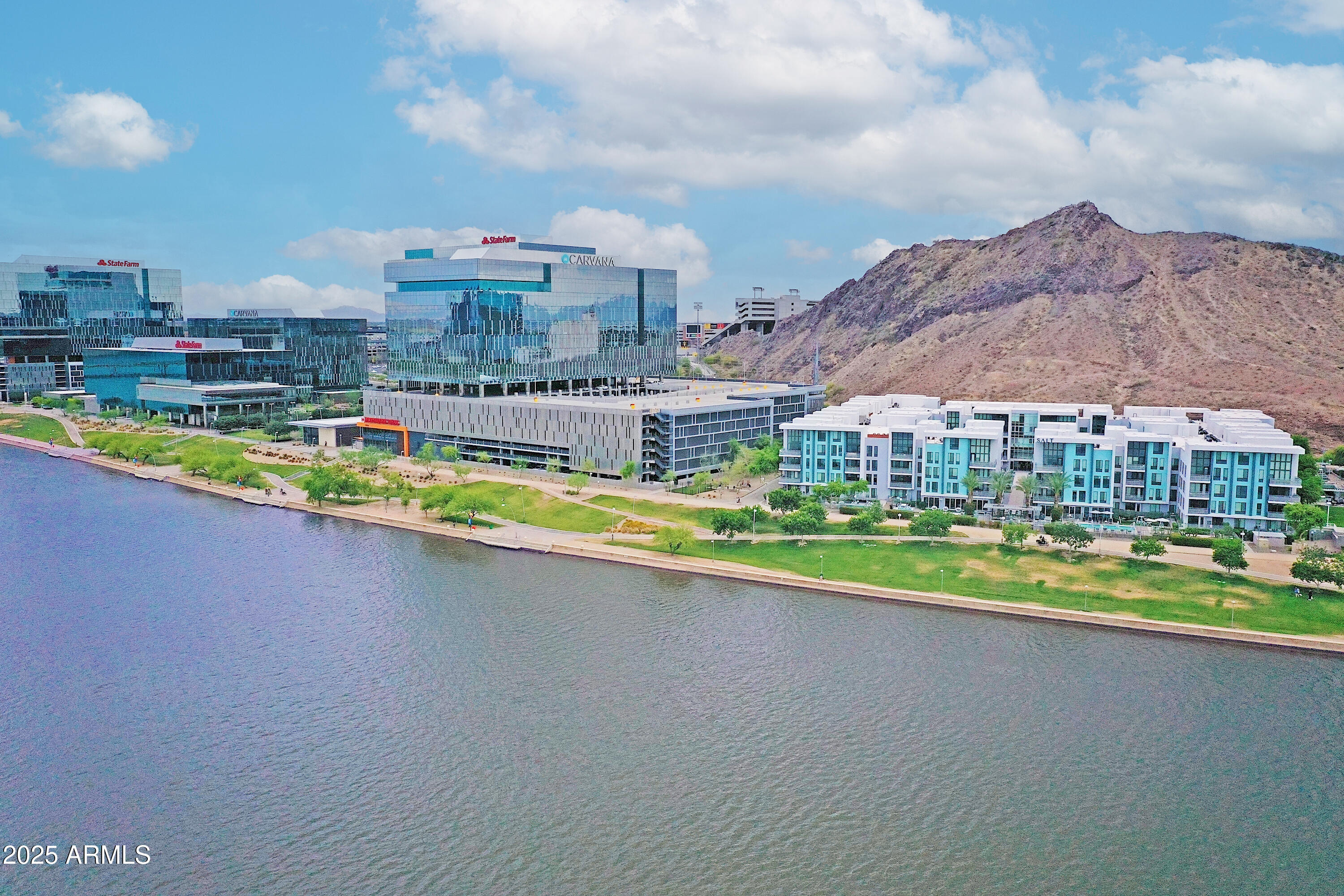 140 E RIO SALADO Parkway, 402