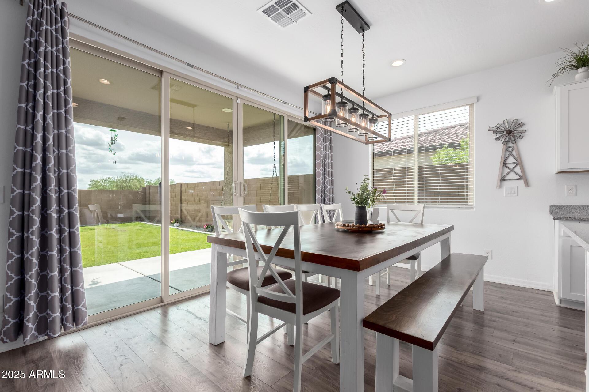 26116 N THORNHILL Drive