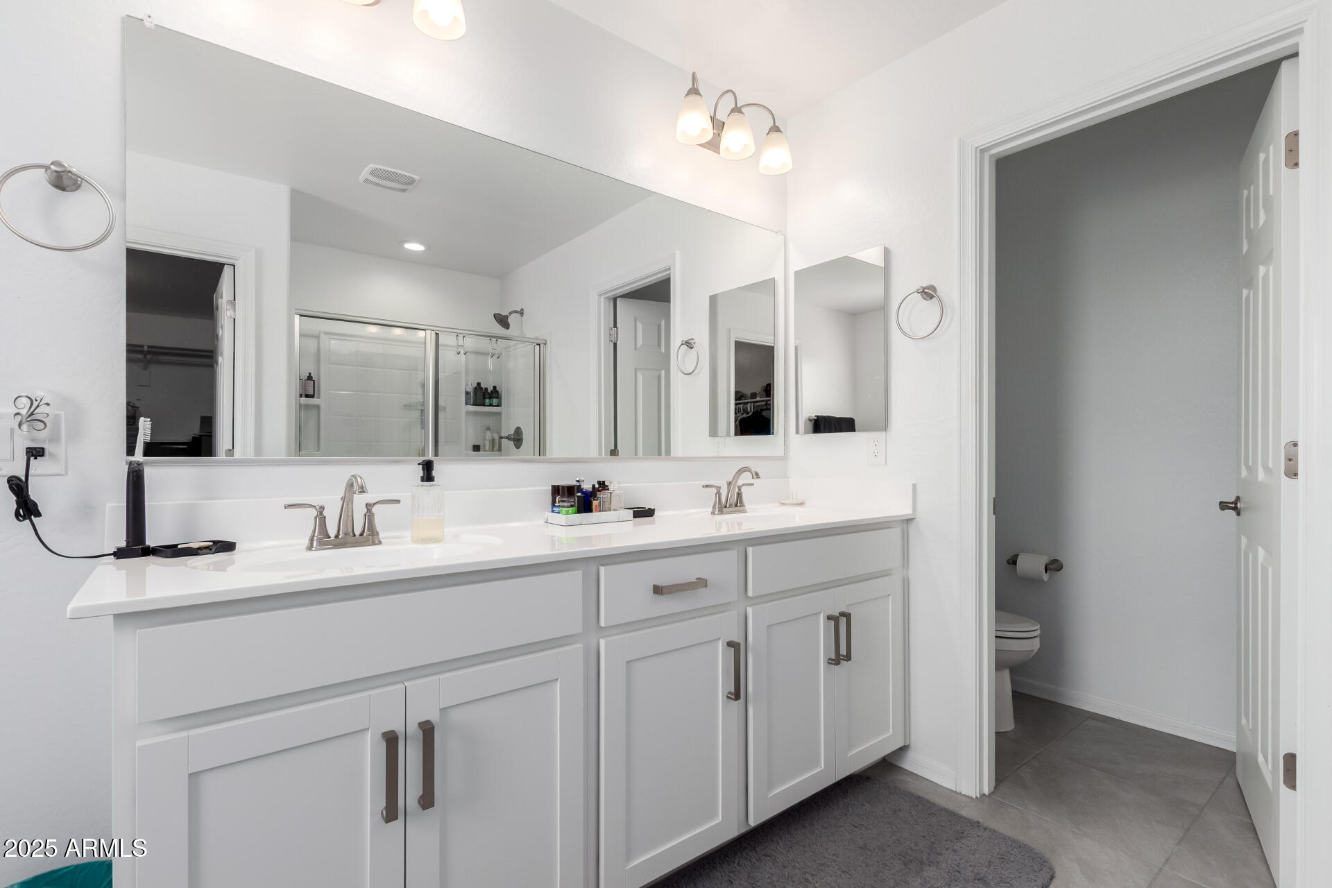 26116 N THORNHILL Drive