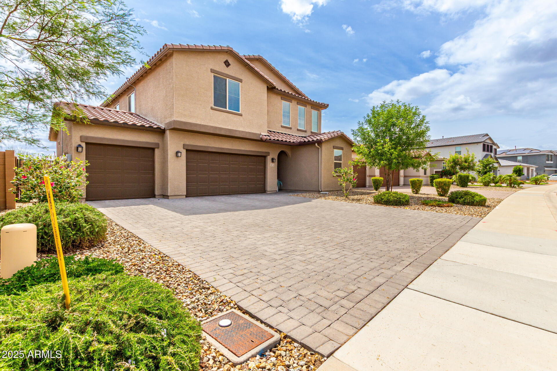 26116 N THORNHILL Drive