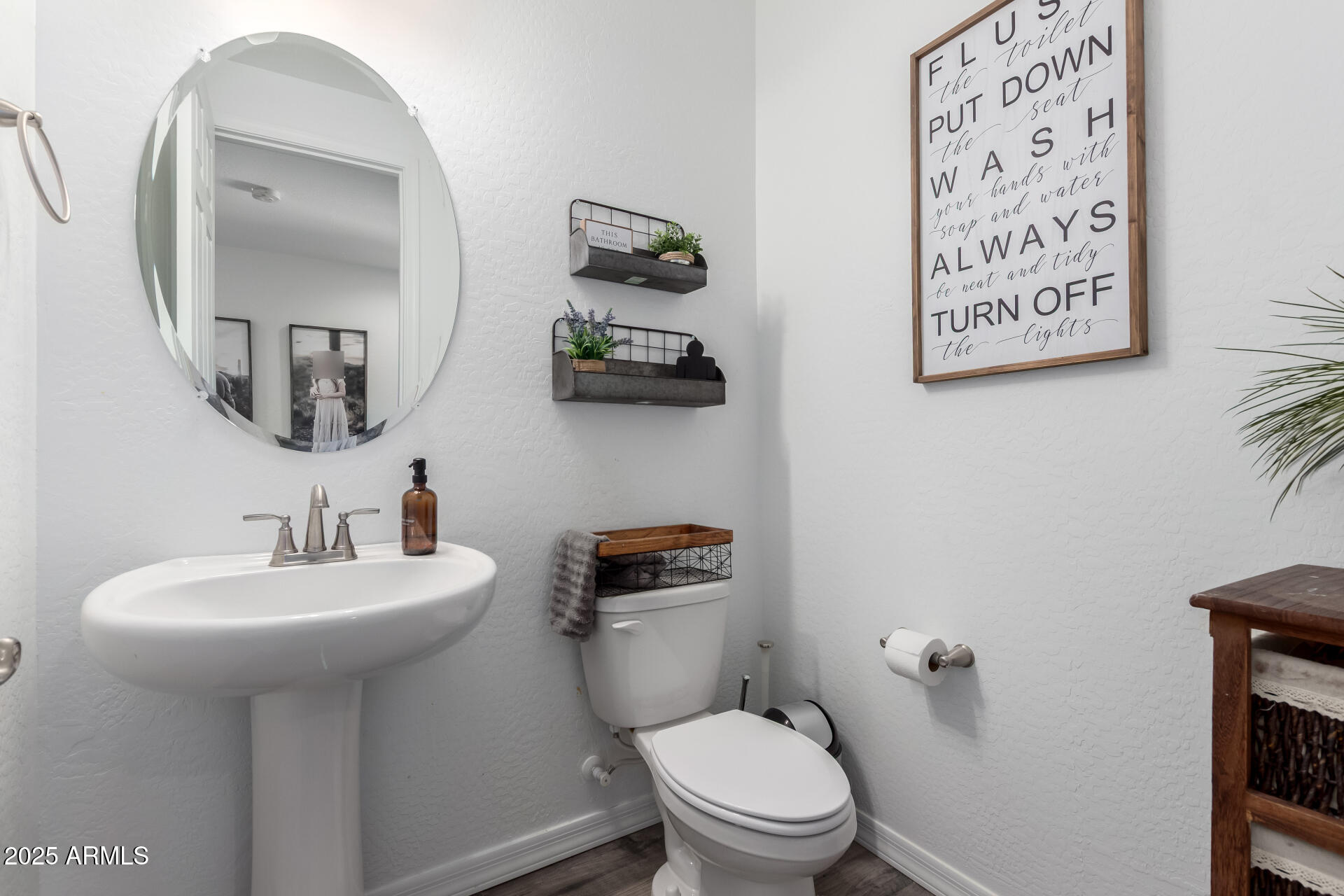 26116 N THORNHILL Drive