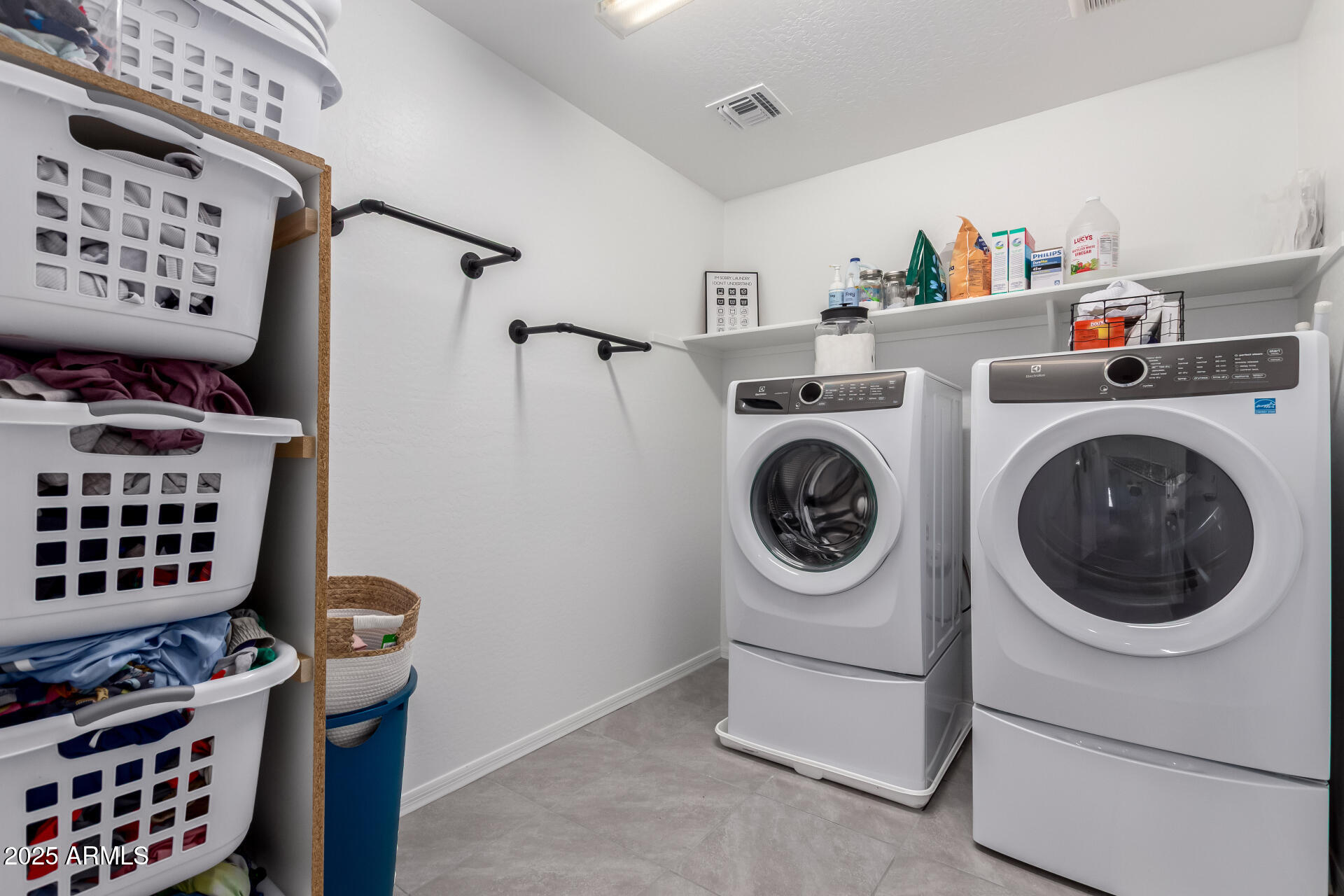 26116 N THORNHILL Drive