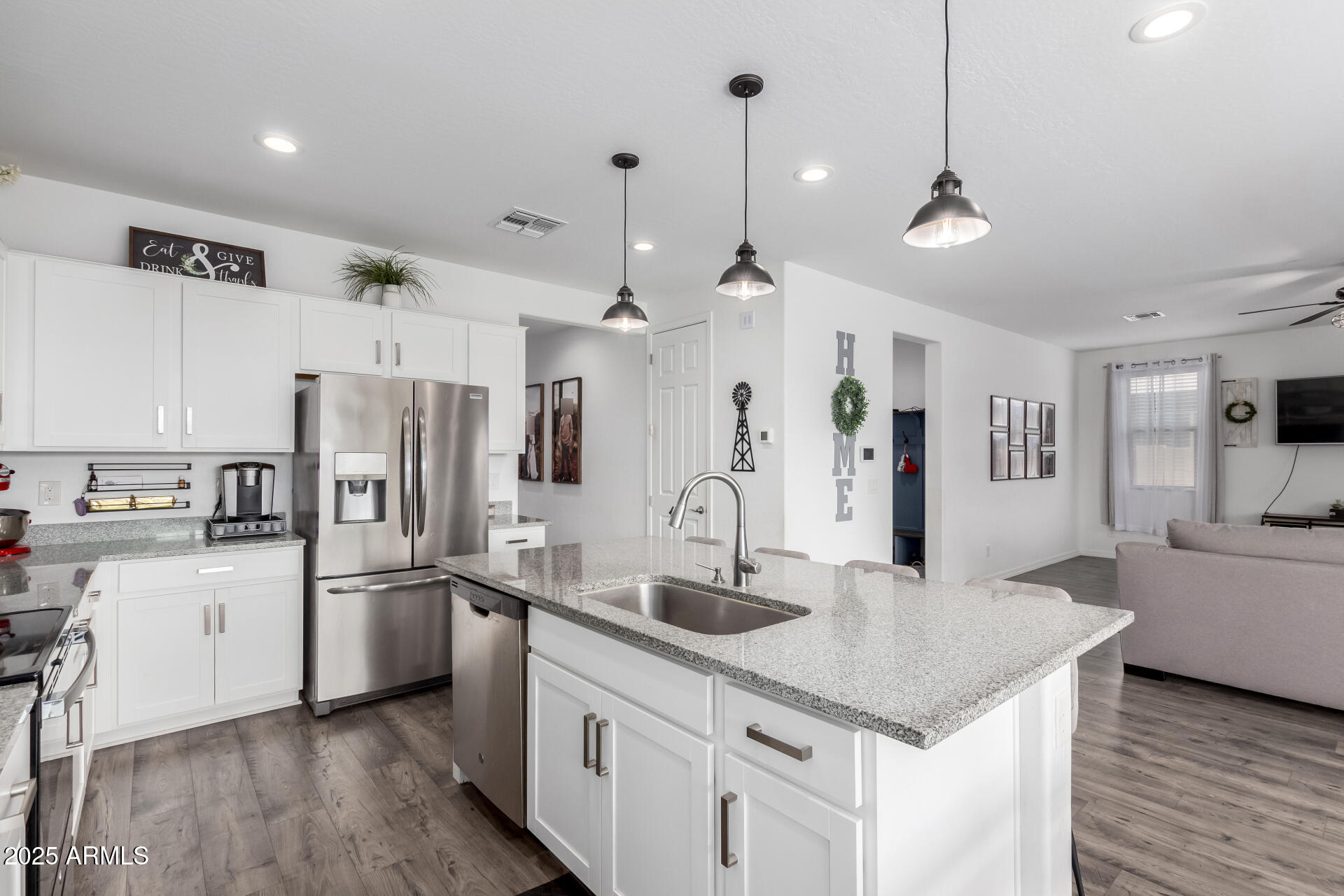 26116 N THORNHILL Drive