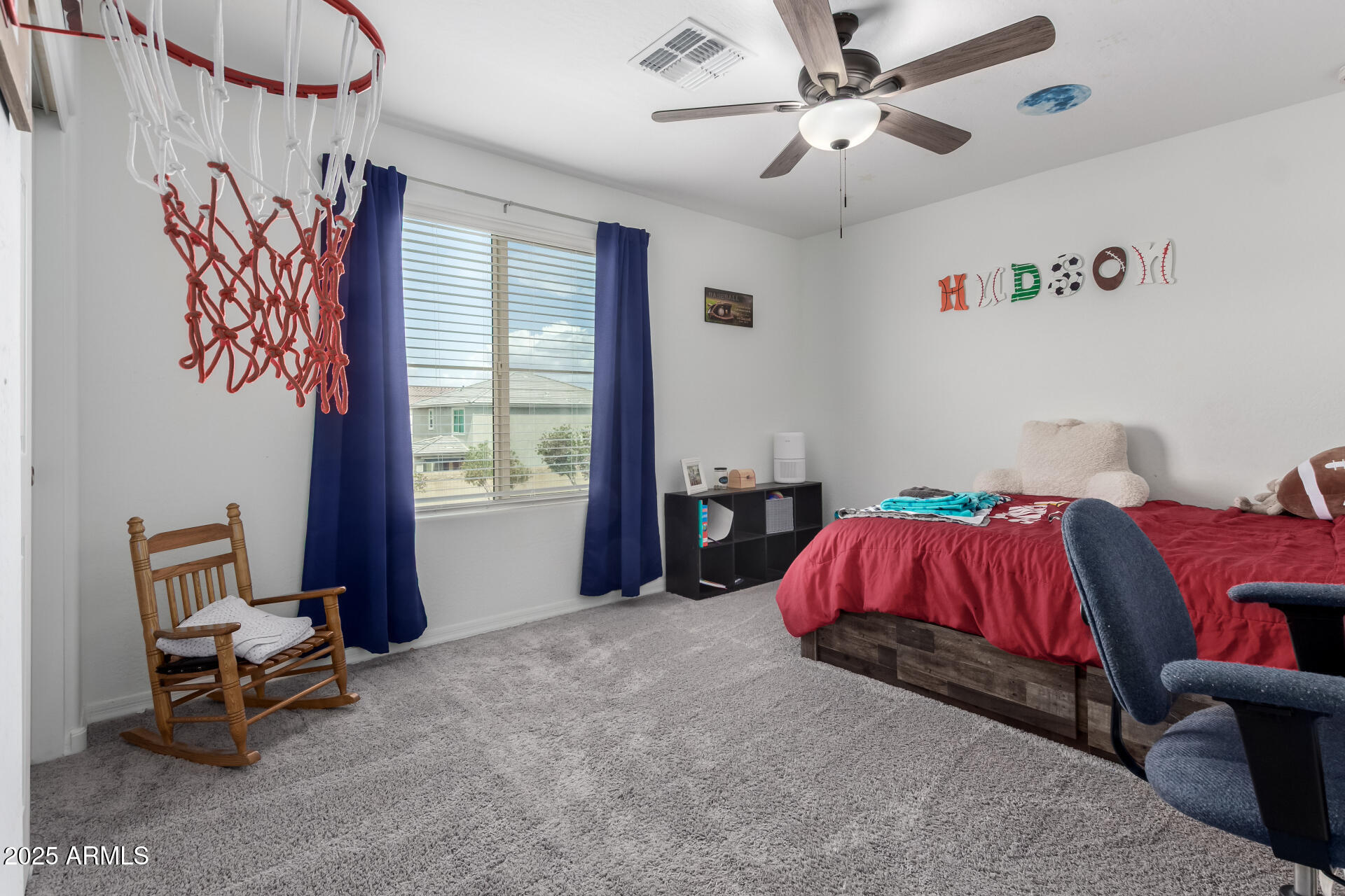 26116 N THORNHILL Drive