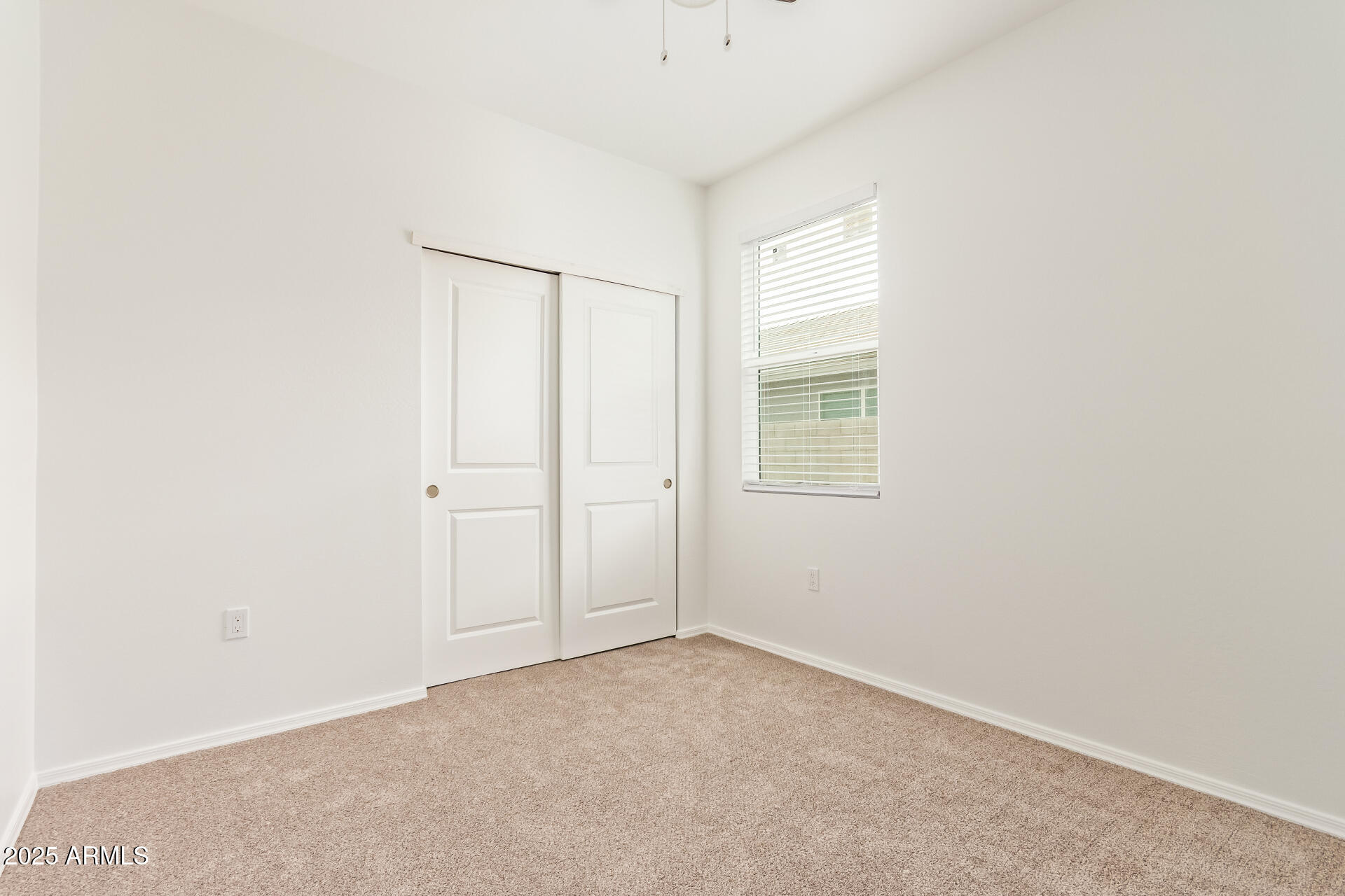 1737 W PINKLEY Avenue