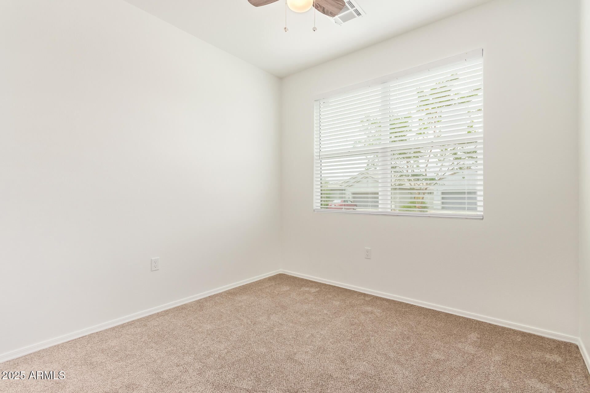 1737 W PINKLEY Avenue