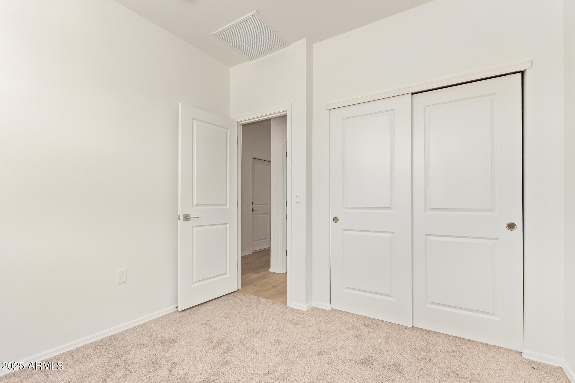 1737 W PINKLEY Avenue