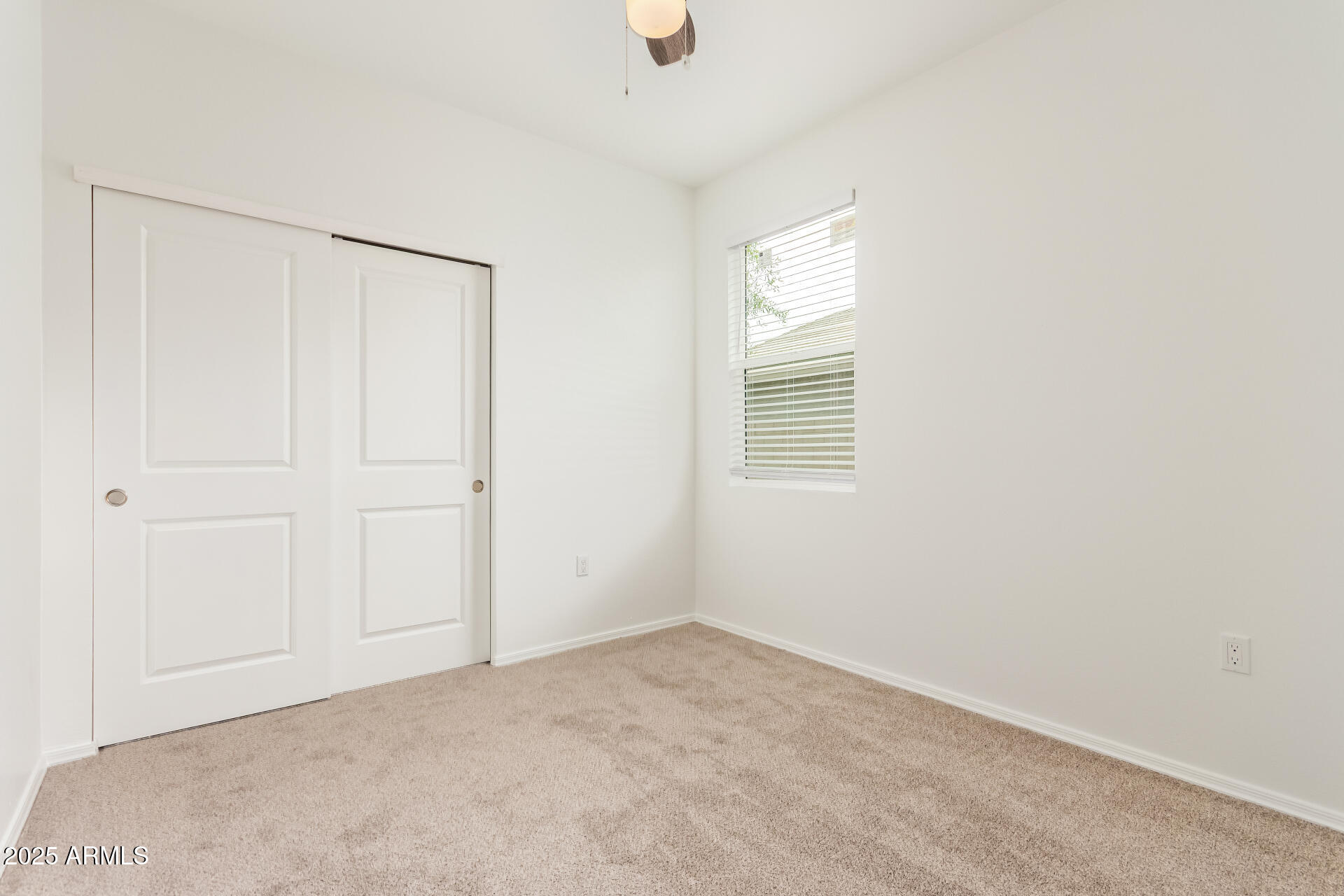 1737 W PINKLEY Avenue