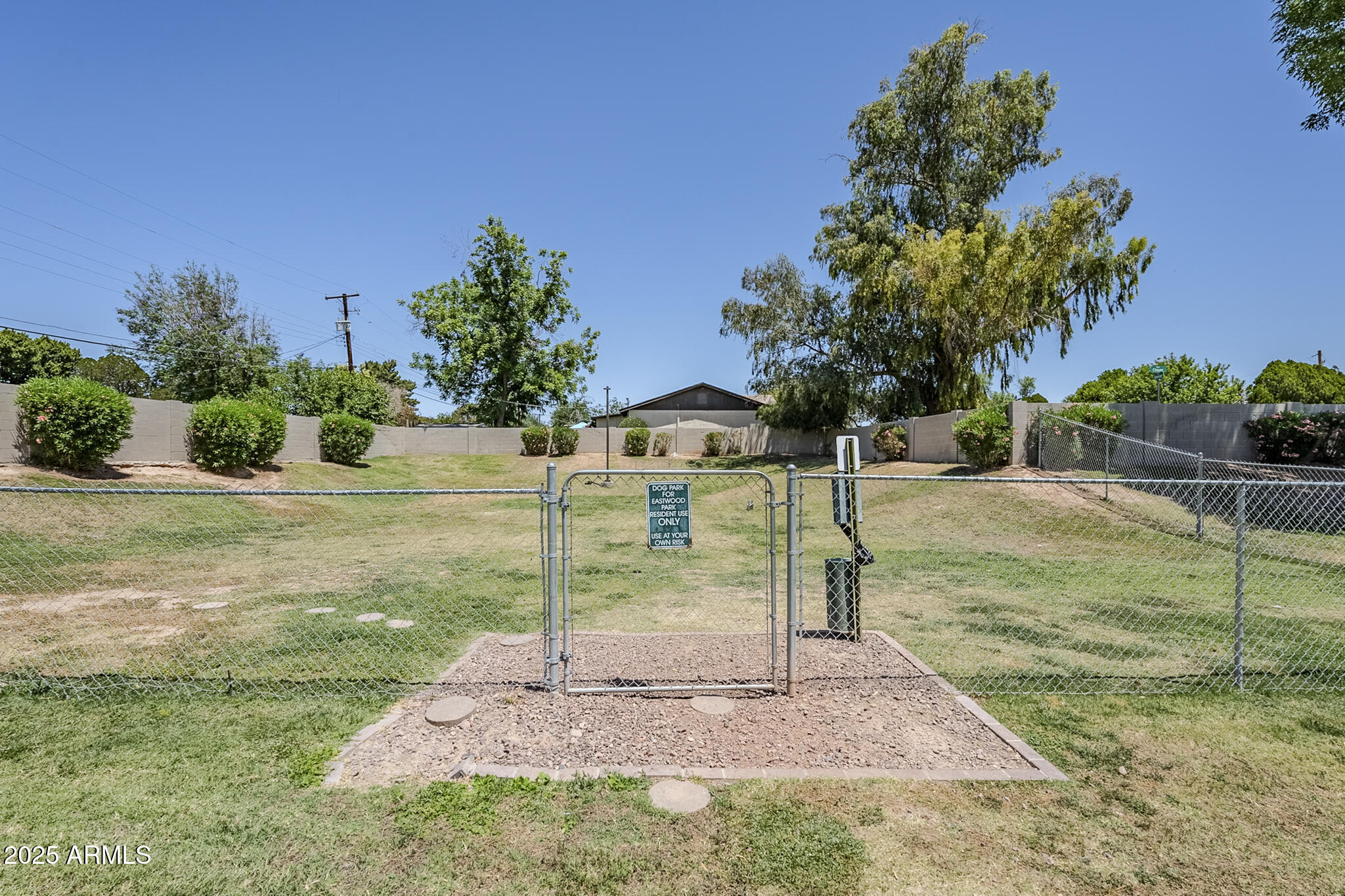 520 N STAPLEY Drive, 253