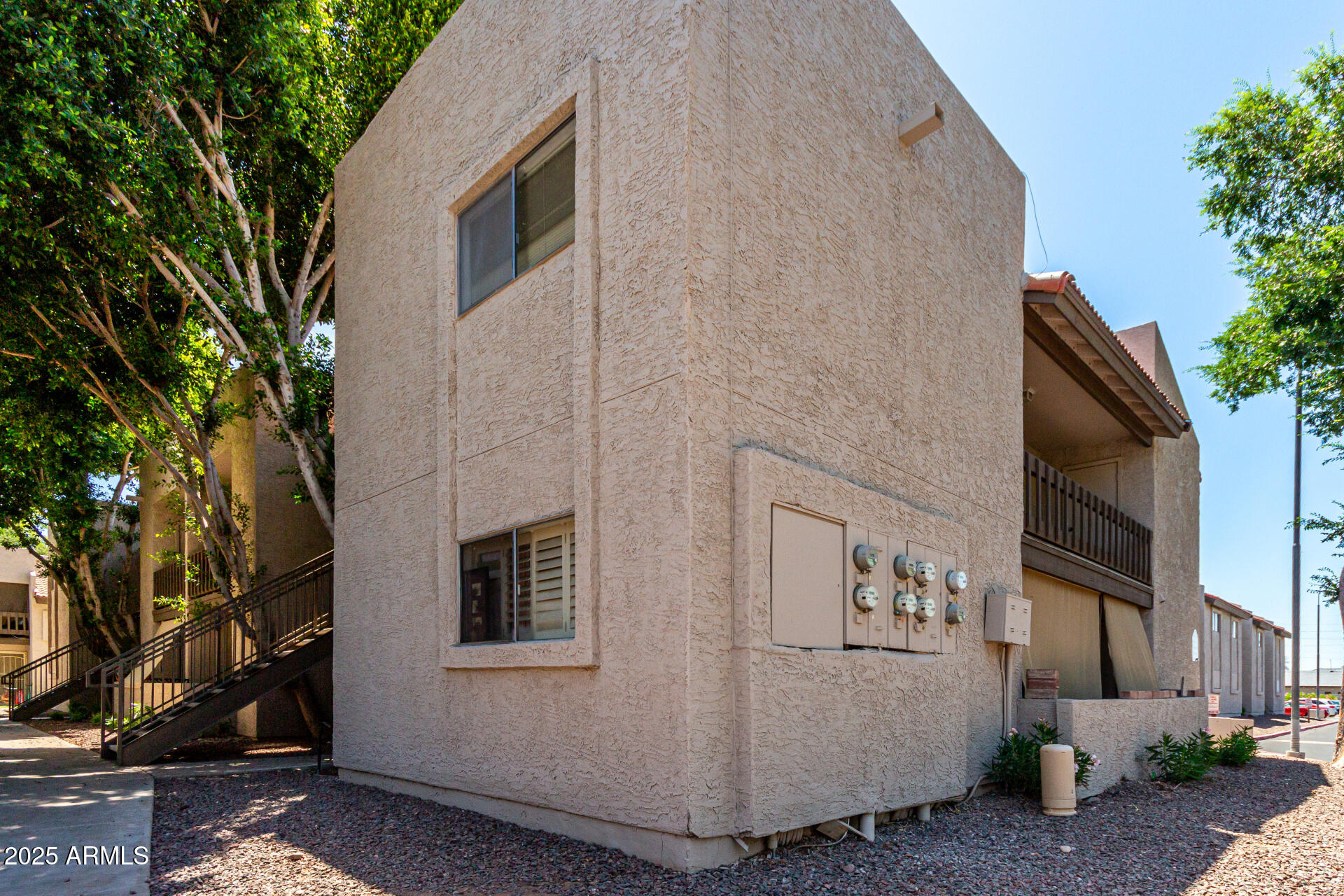 520 N STAPLEY Drive, 253