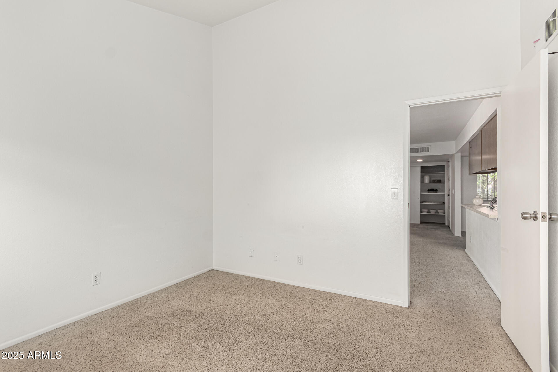 520 N STAPLEY Drive, 253