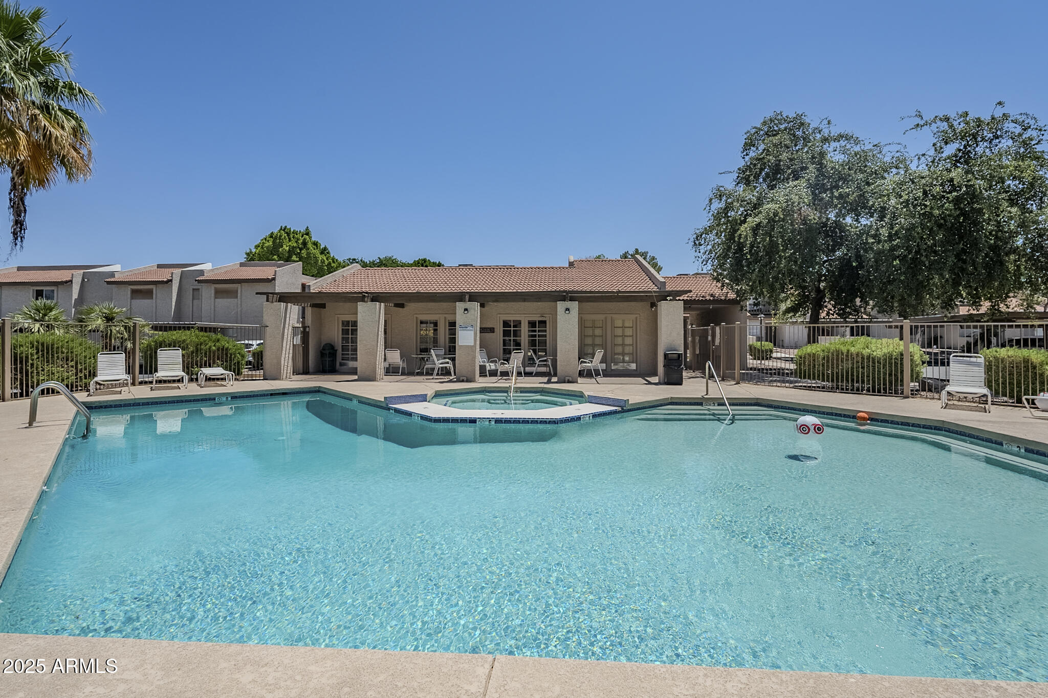 520 N STAPLEY Drive, 253