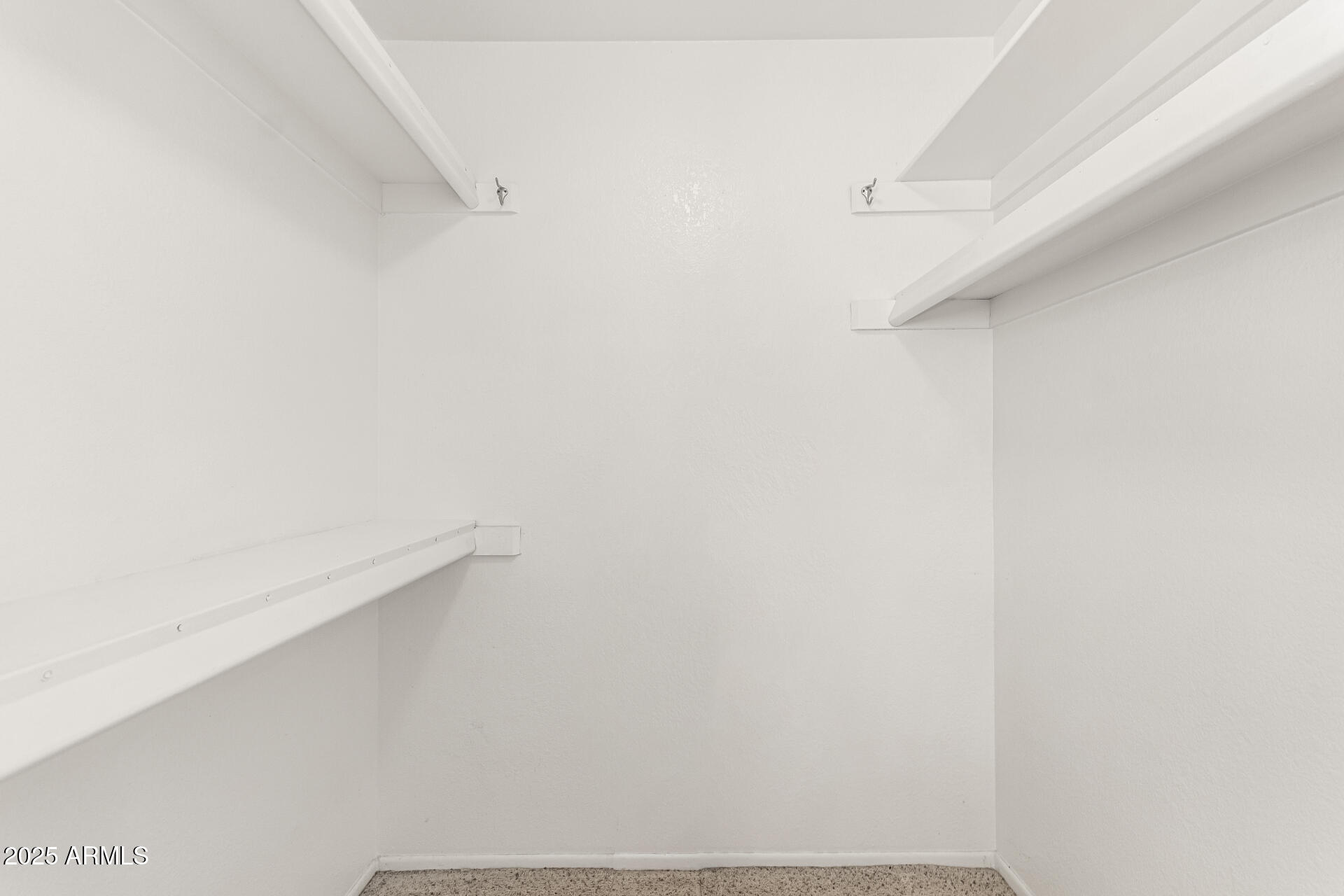 520 N STAPLEY Drive, 253