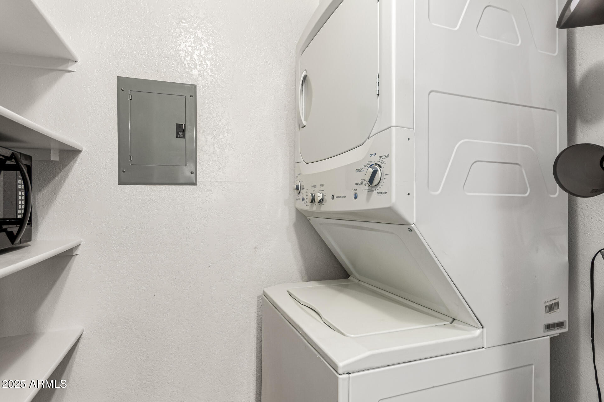 520 N STAPLEY Drive, 253