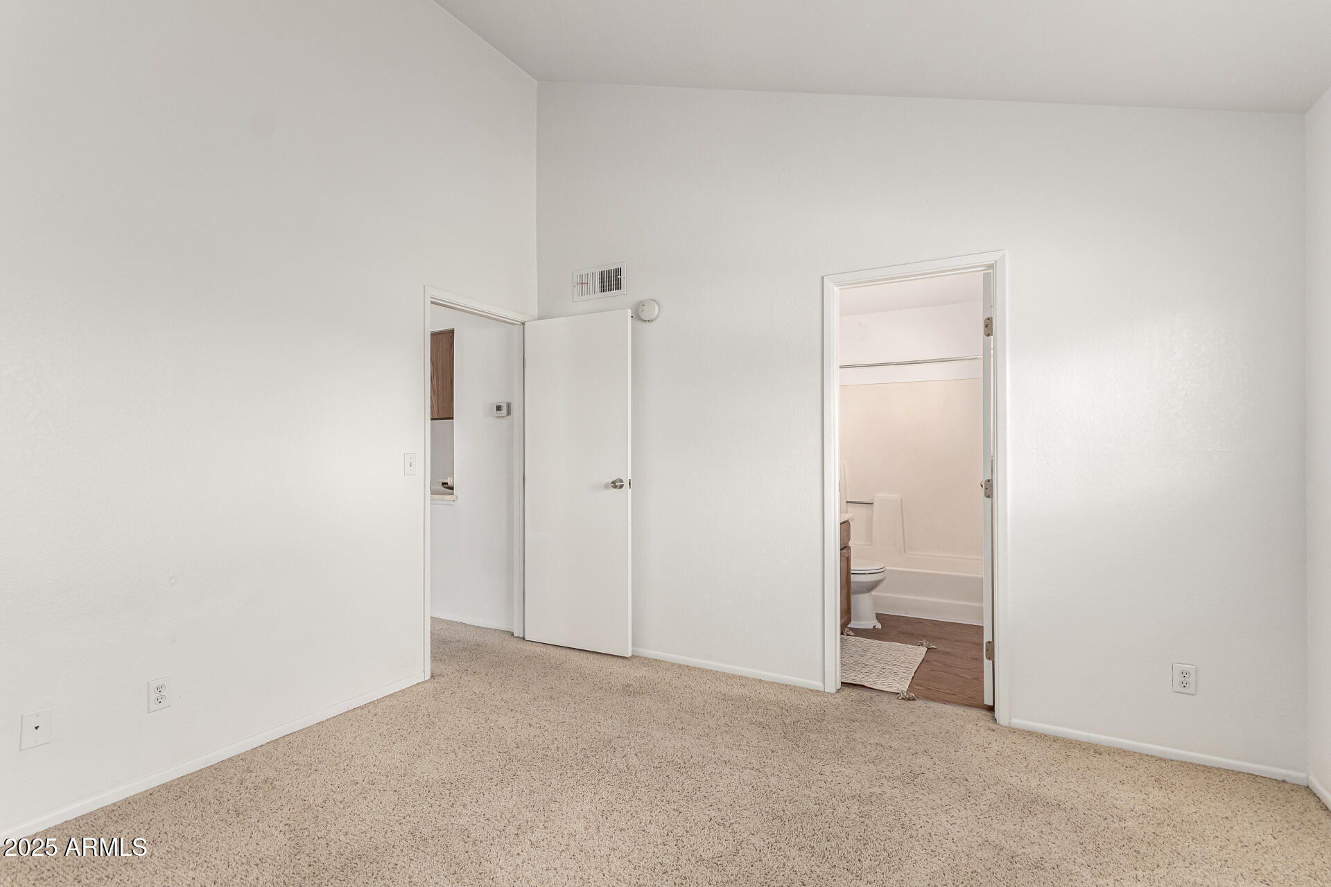 520 N STAPLEY Drive, 253