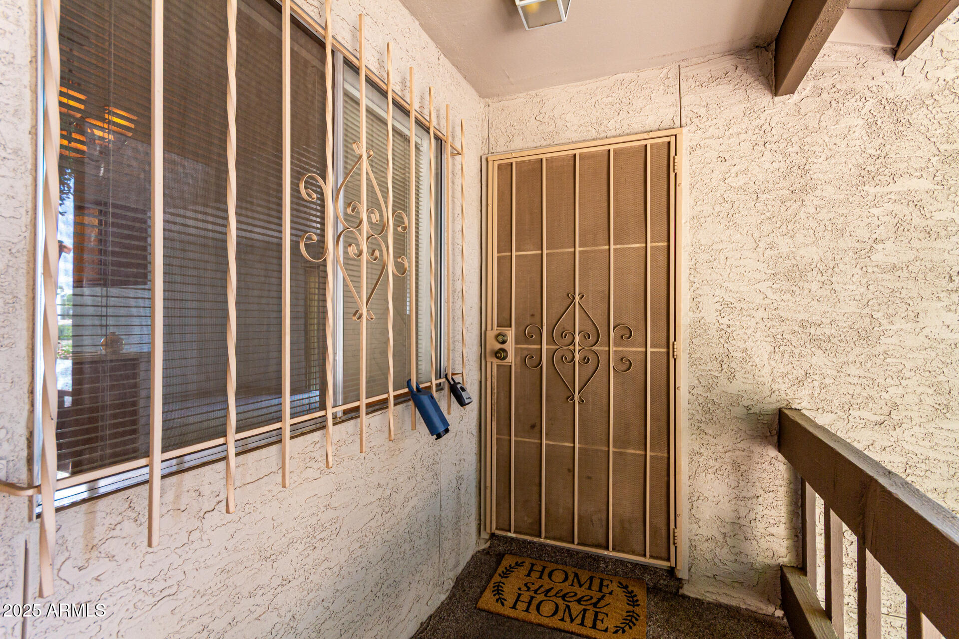 520 N STAPLEY Drive, 253