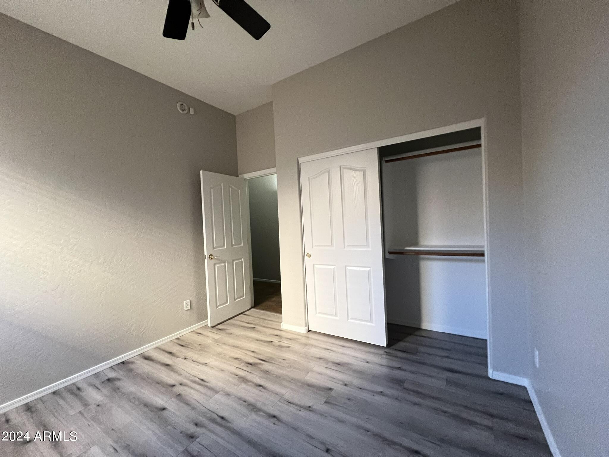 3312 E BLUEBIRD Place