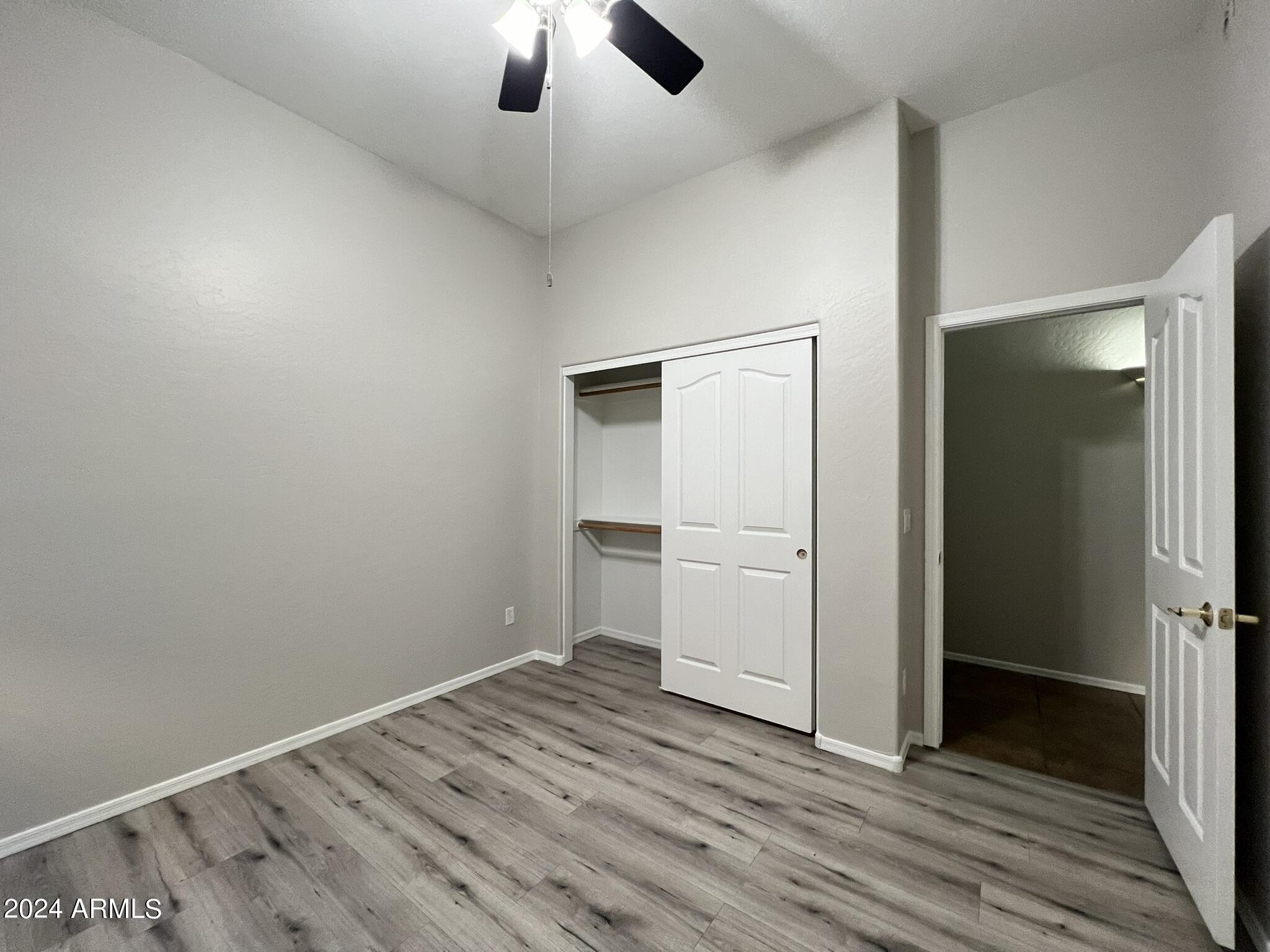 3312 E BLUEBIRD Place