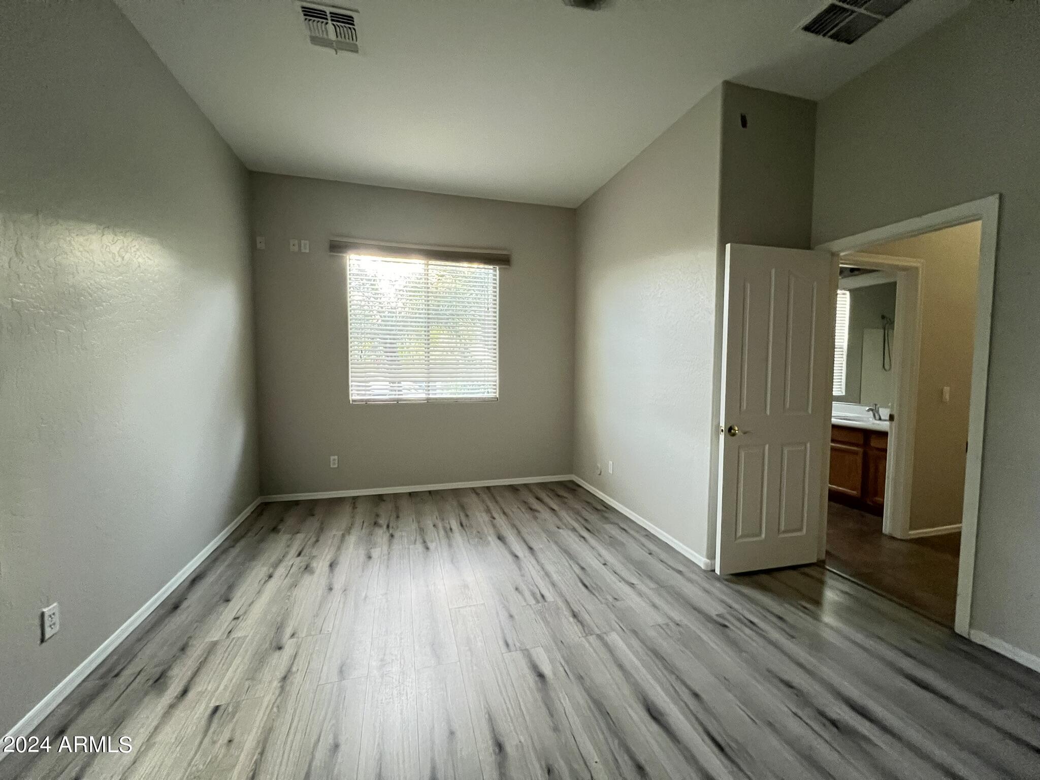 3312 E BLUEBIRD Place