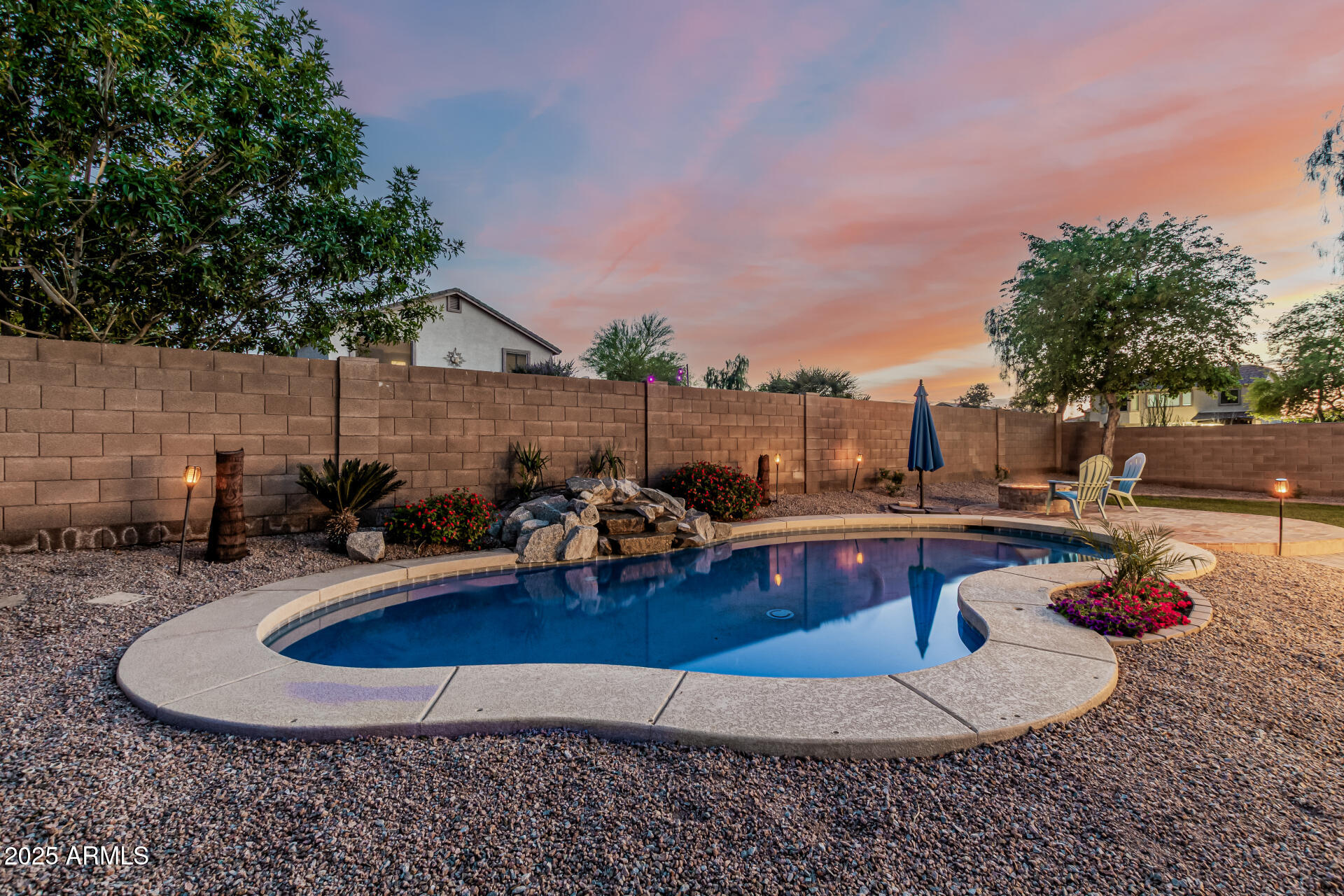 22166 N LAKESIDE Drive