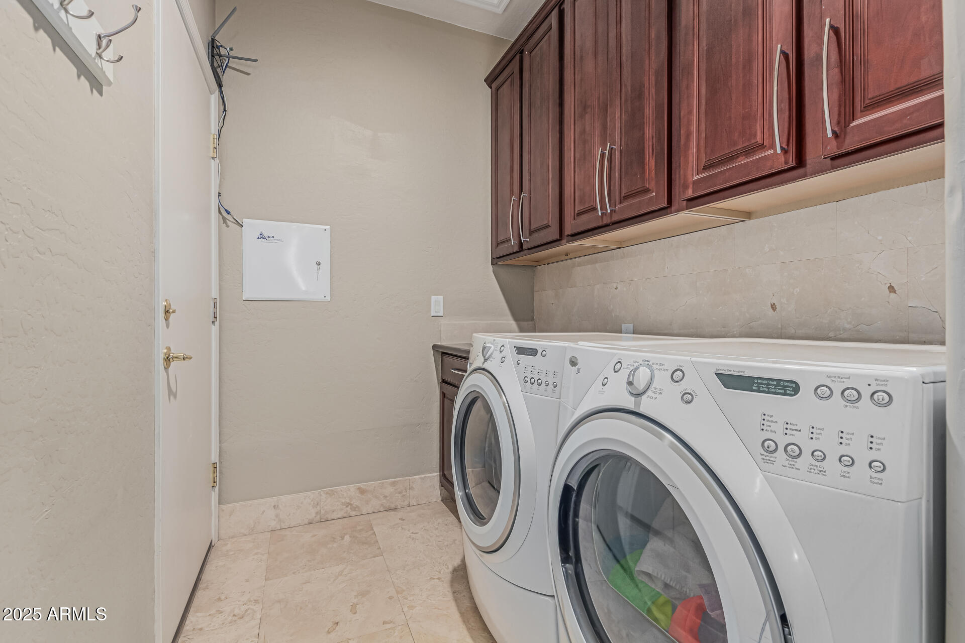 22166 N LAKESIDE Drive