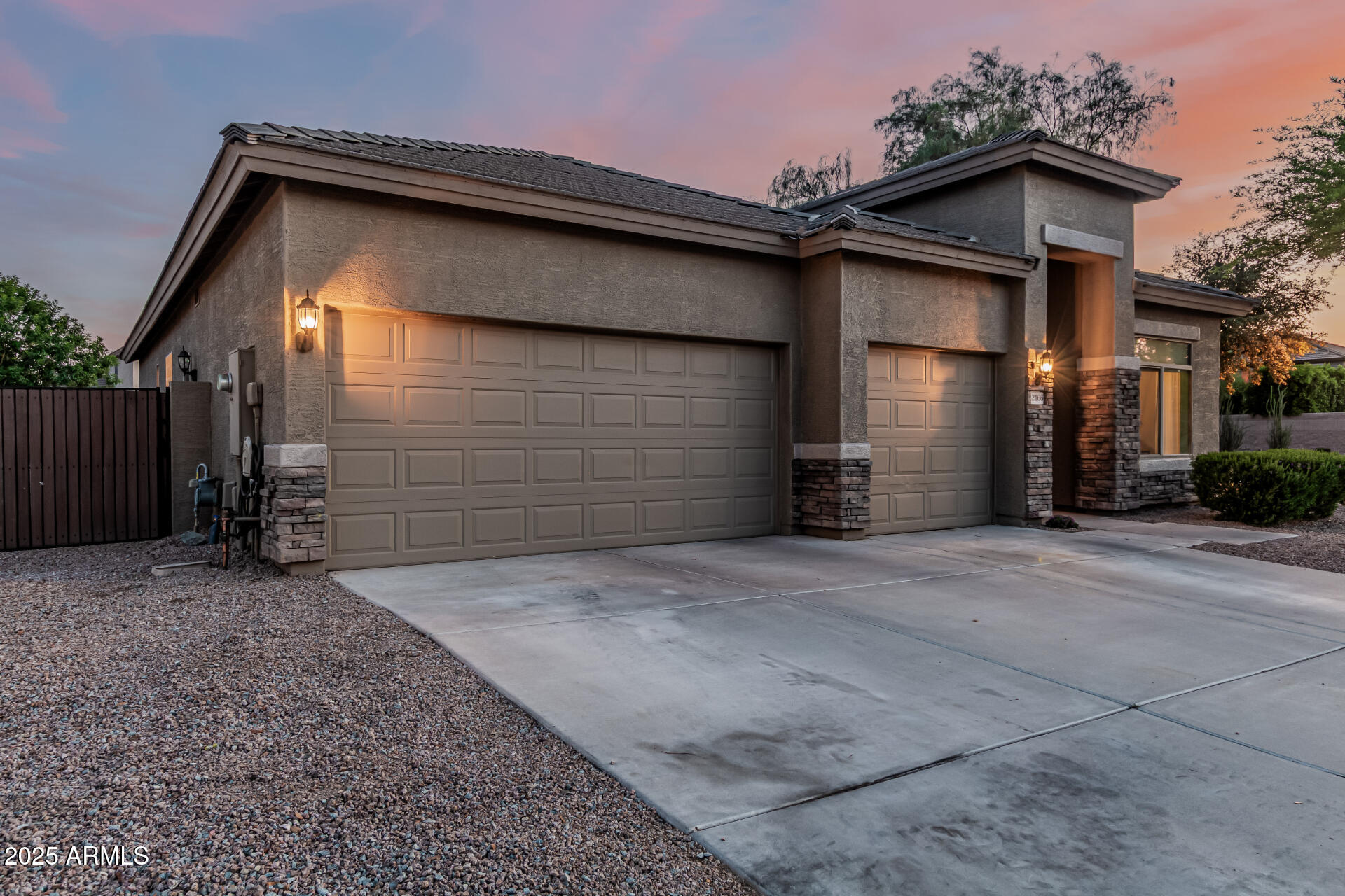 22166 N LAKESIDE Drive