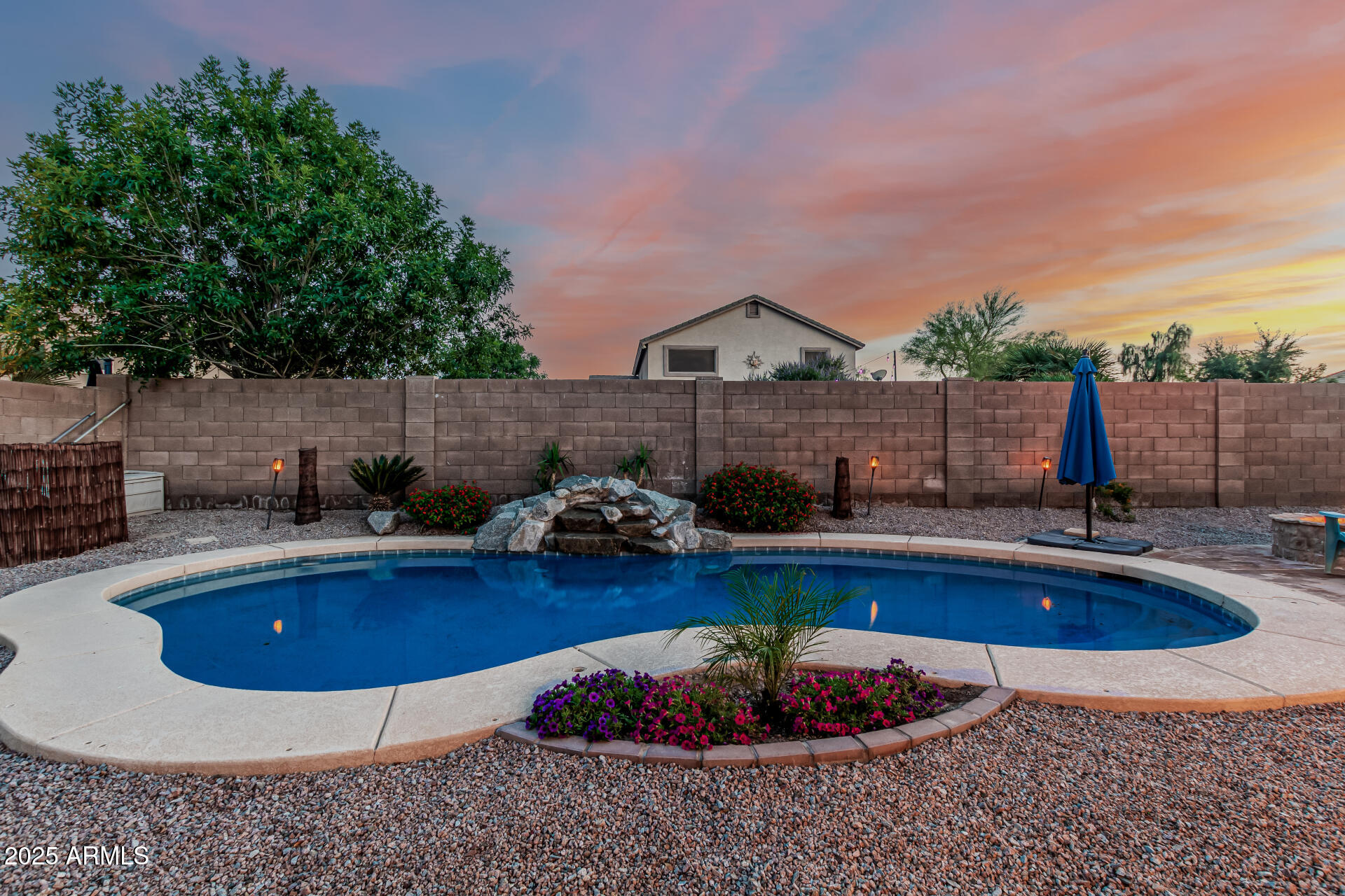 22166 N LAKESIDE Drive