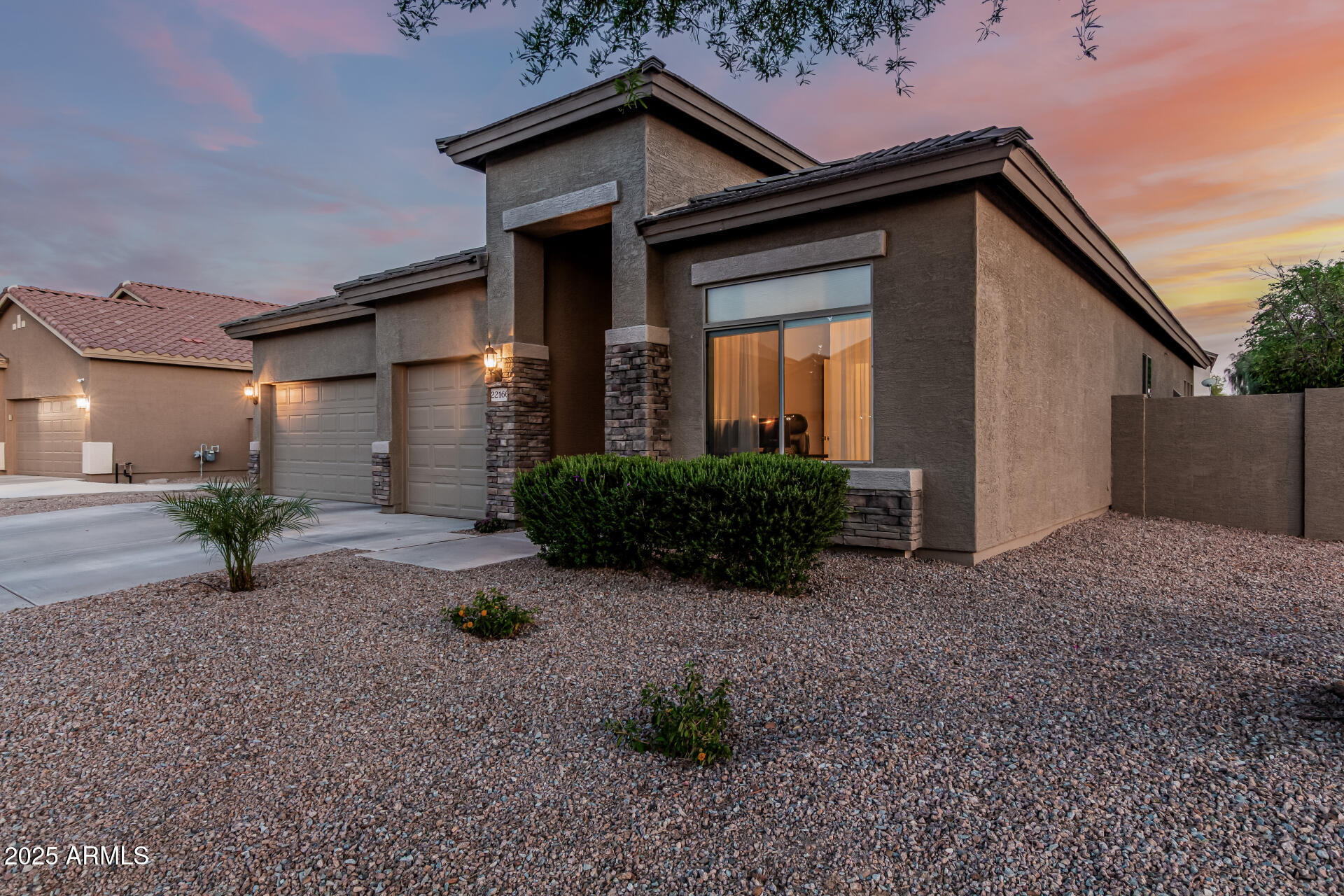 22166 N LAKESIDE Drive