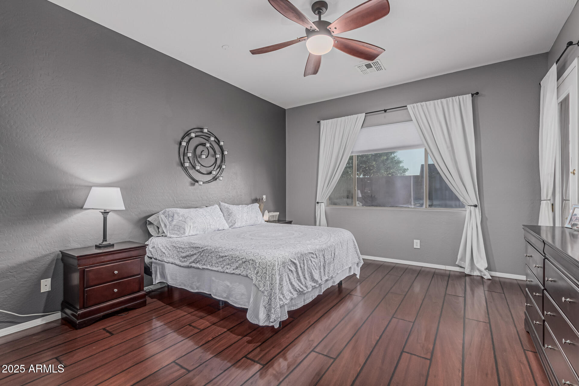 22166 N LAKESIDE Drive