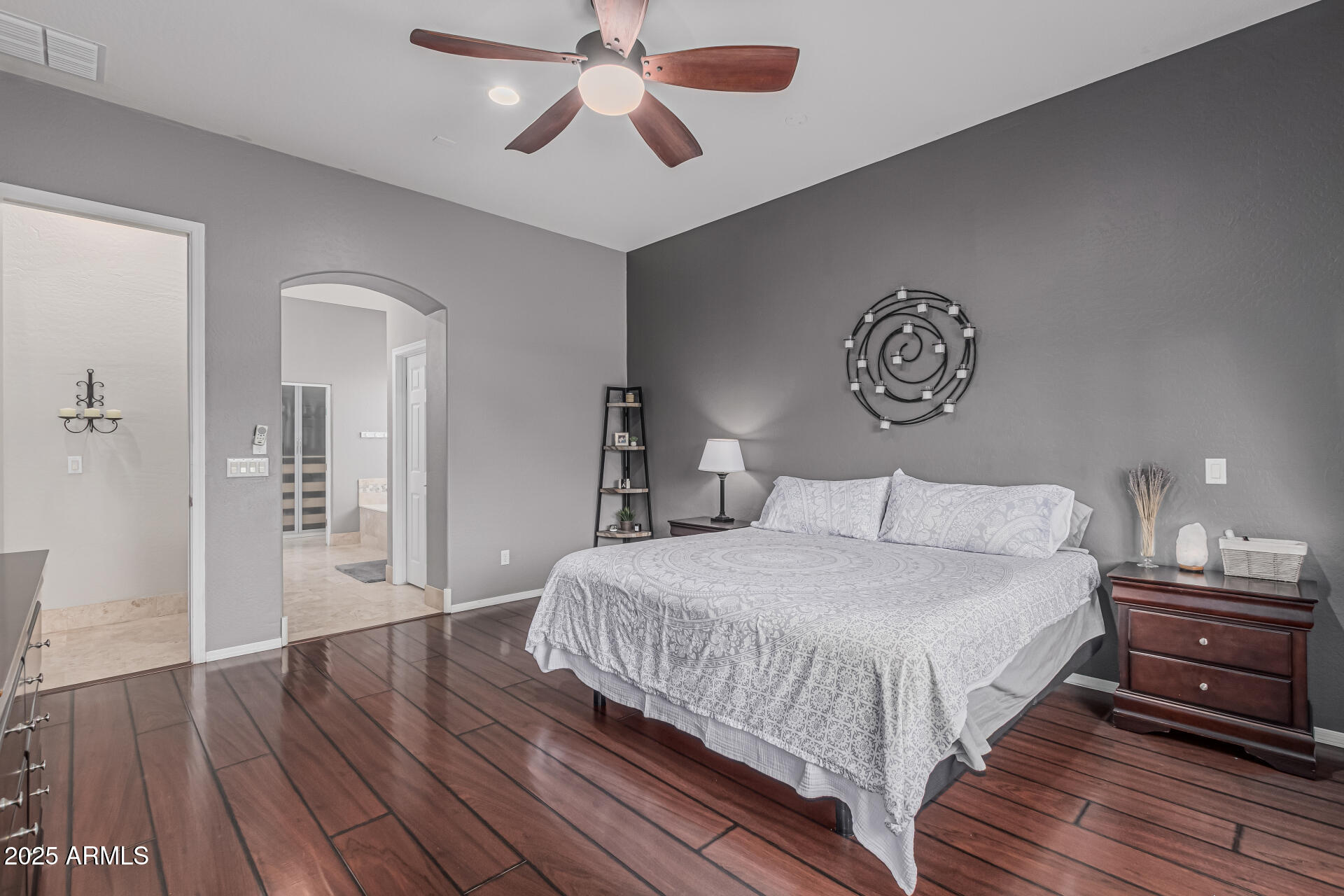 22166 N LAKESIDE Drive