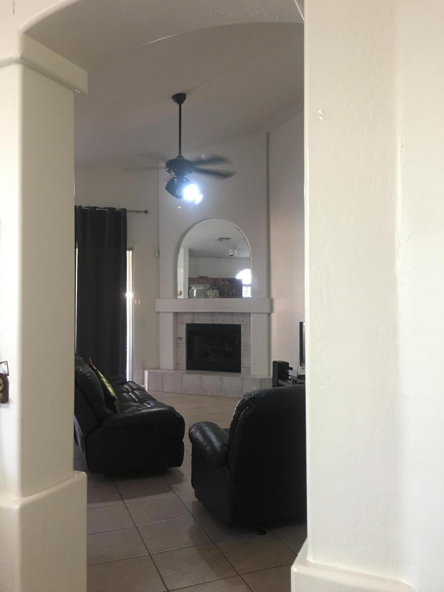 4769 W DETROIT Court