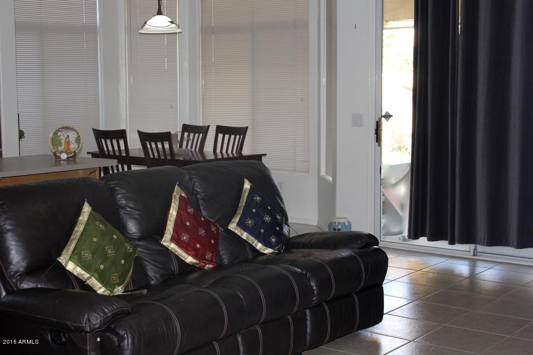 4769 W DETROIT Court