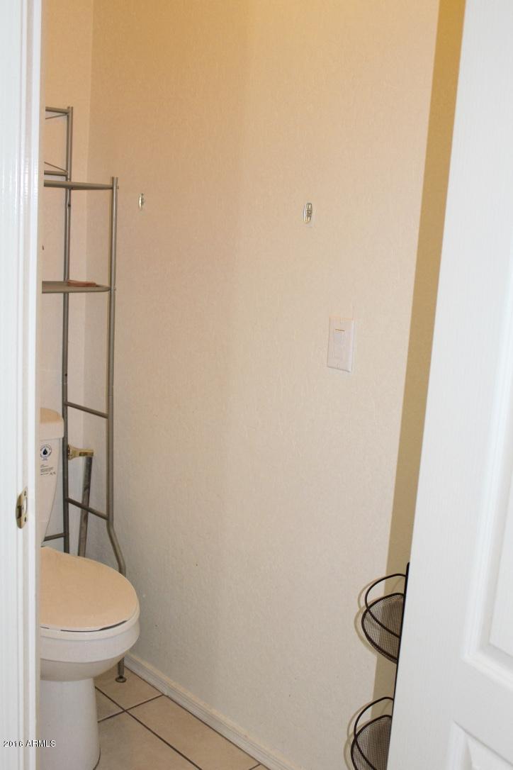 4769 W DETROIT Court